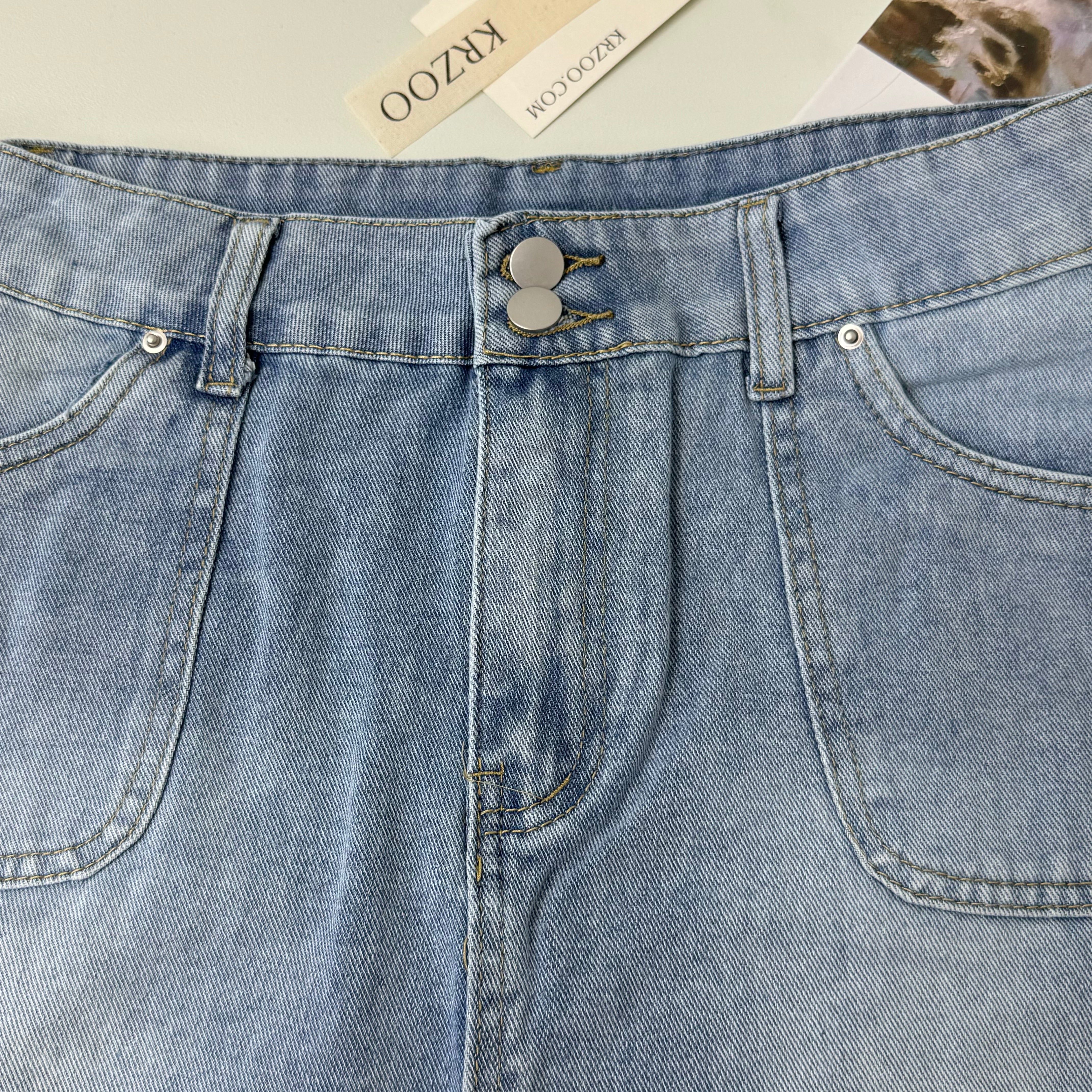 Double-button high-waisted slim-fit denim skirt