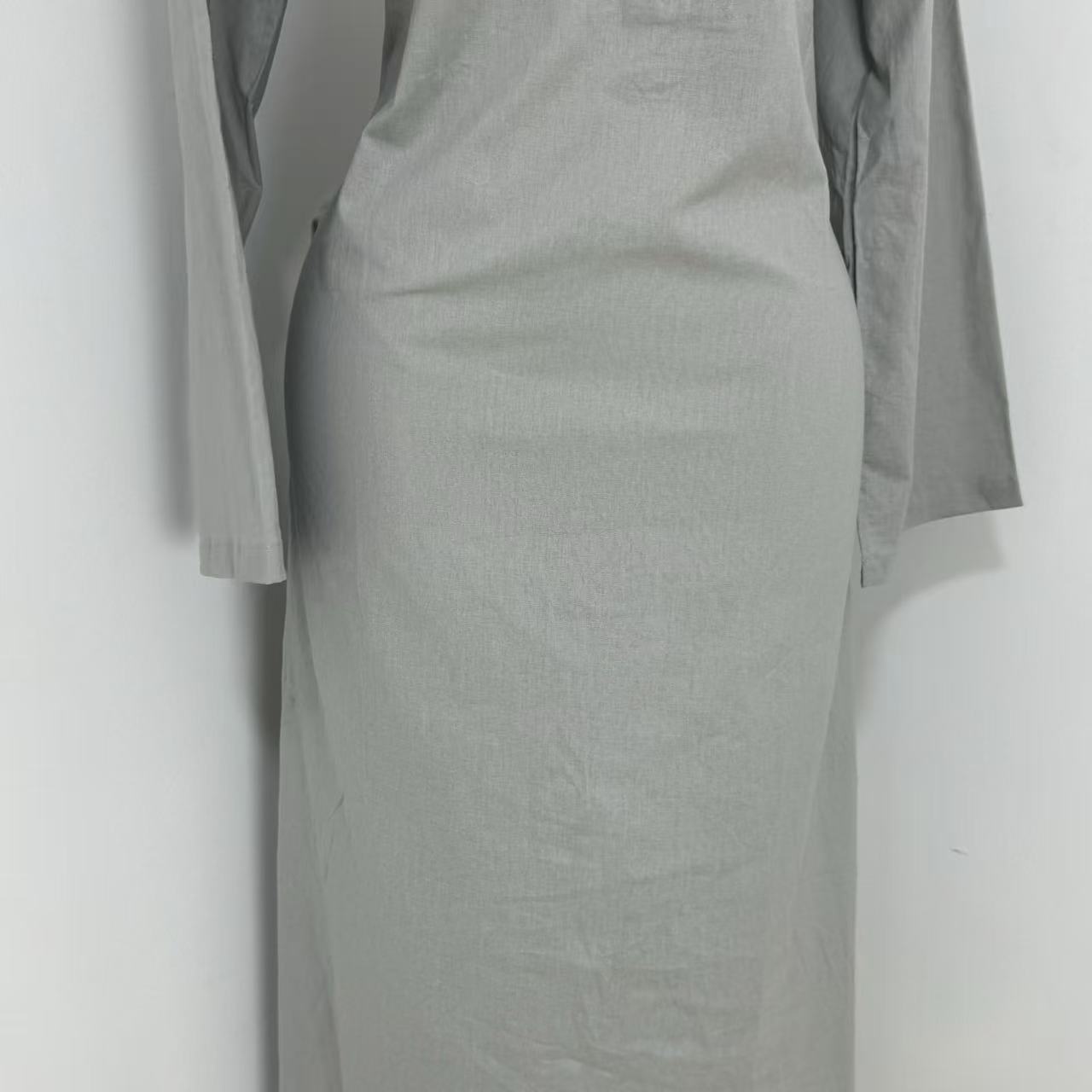 Strappy fitted dress robe