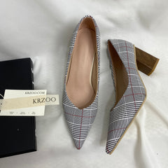 Pointed-Toe Low-Top High Heels