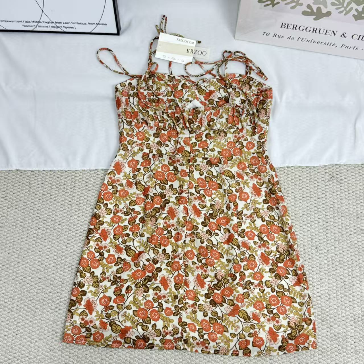 Slimming Printed Spaghetti-Strap Dress