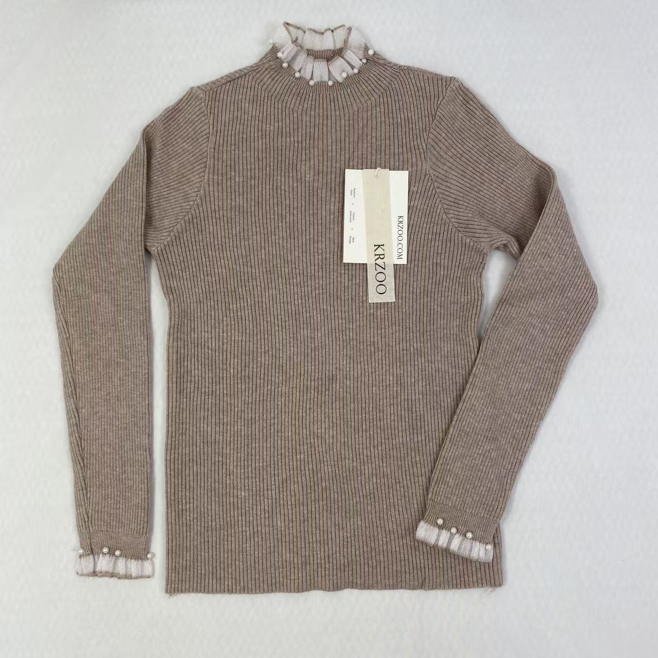 High-neck long-sleeved lace knitted top