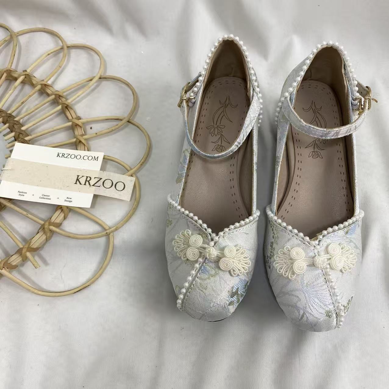 Pearl Beaded Mid-Heel Shoes