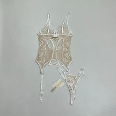 Embroidered heart-shaped decorative bra set