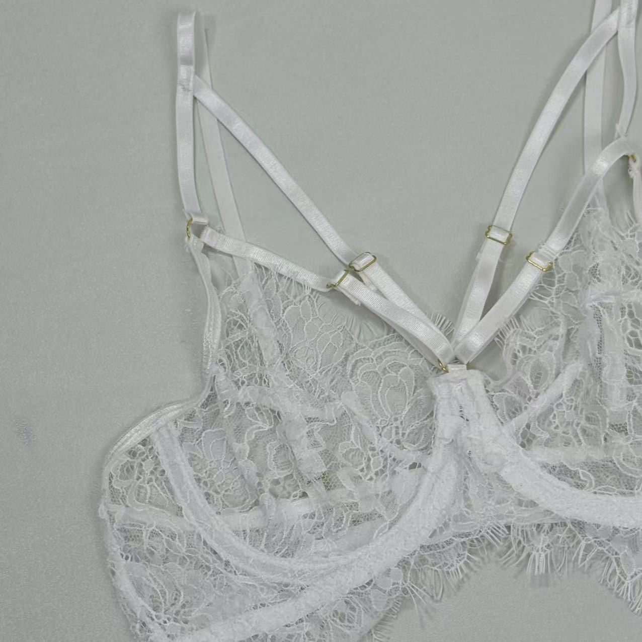 Lace ultra-thin lingerie set of three pieces