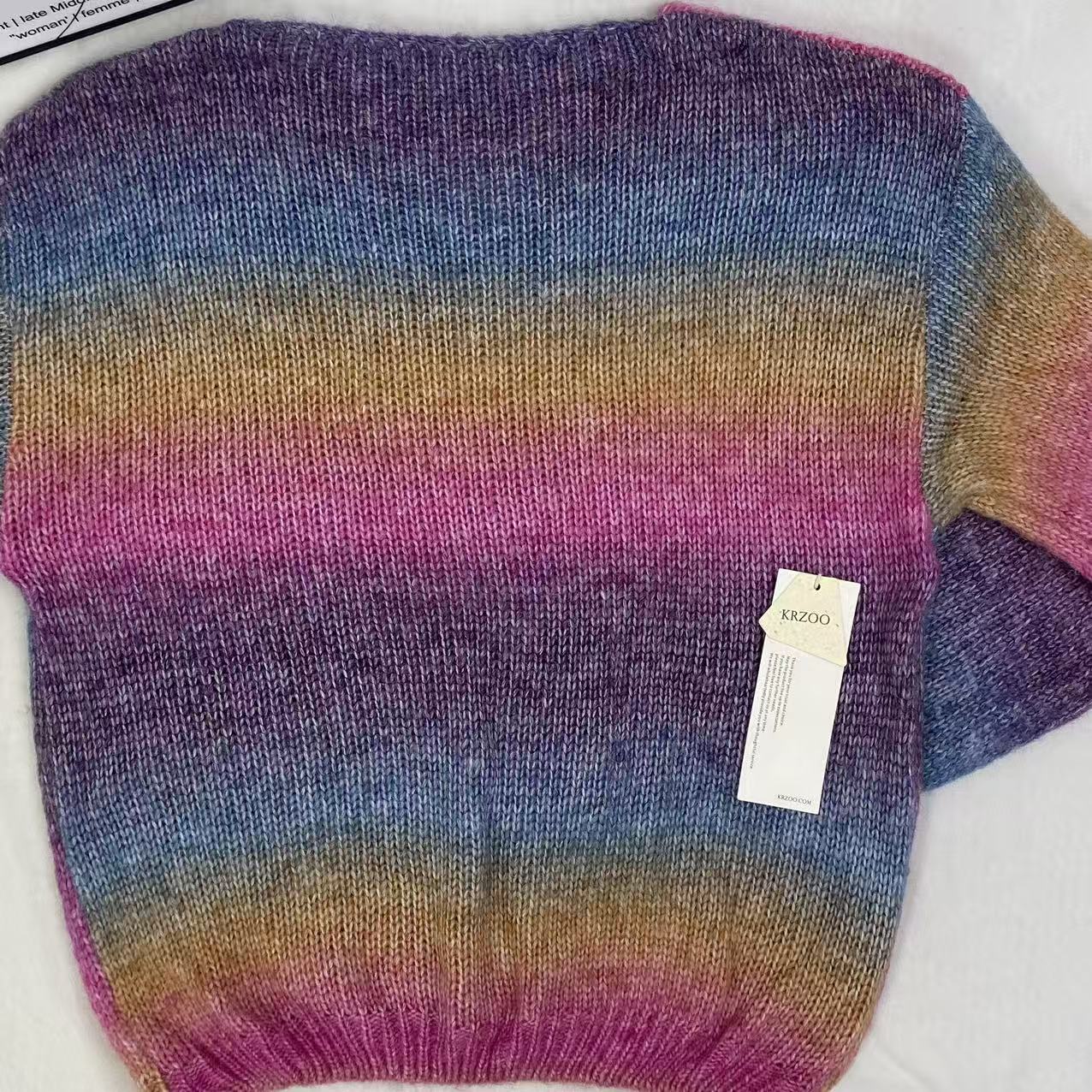 Graduated color soft knitted sweater
