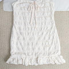 Wavy pattern tie-neck halter dress