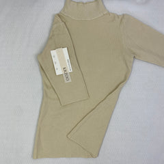 A fitted mid-neck knitted sweater