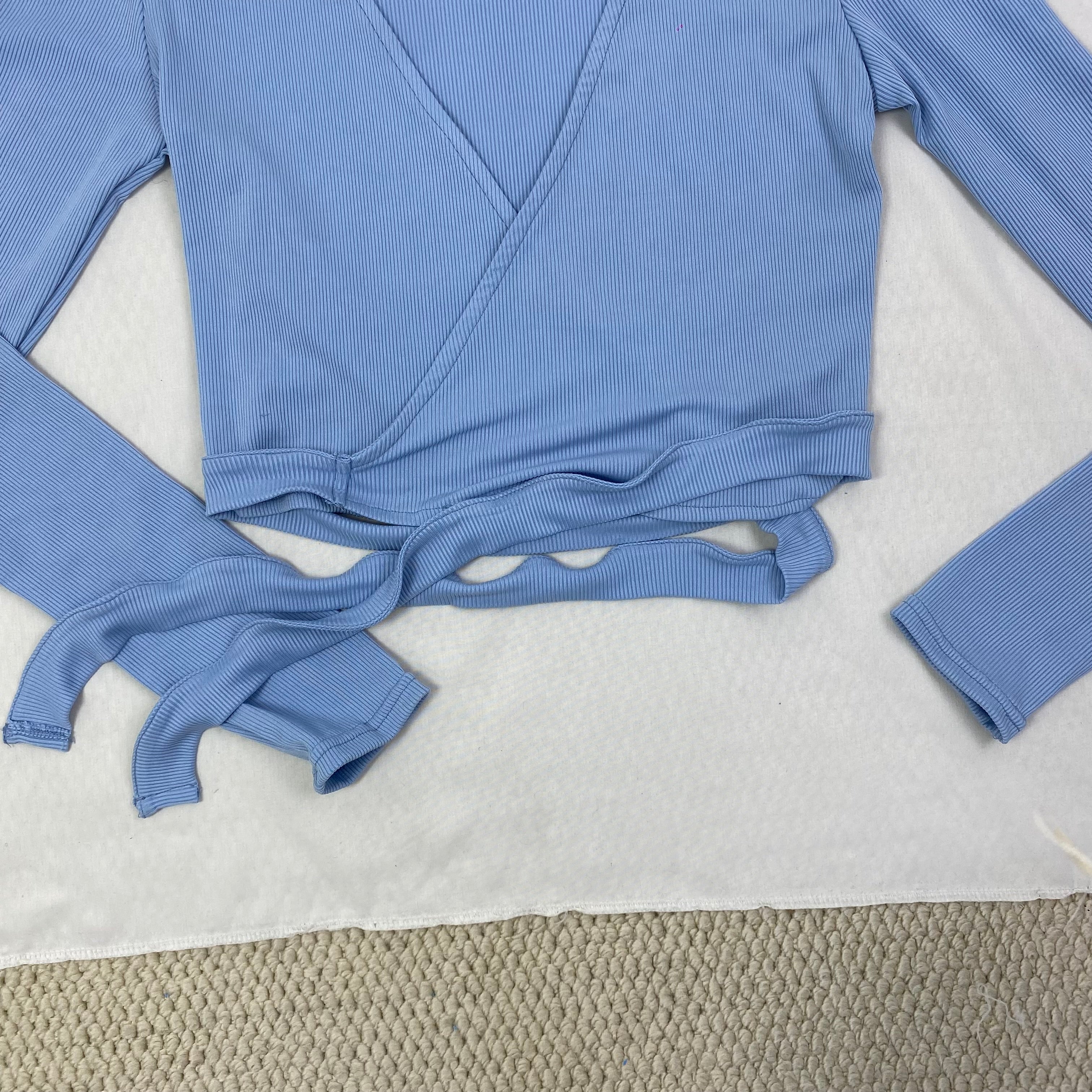 Solid-color V-neck strap long-sleeved top