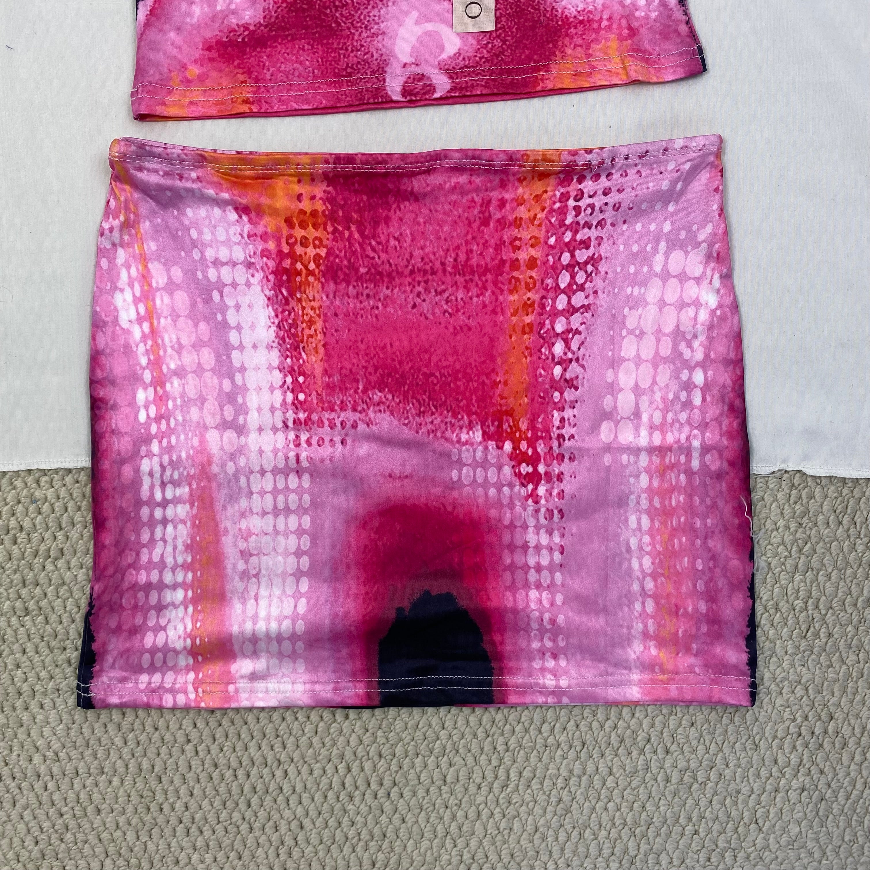 Printed short T-shirt and fitted short skirt set