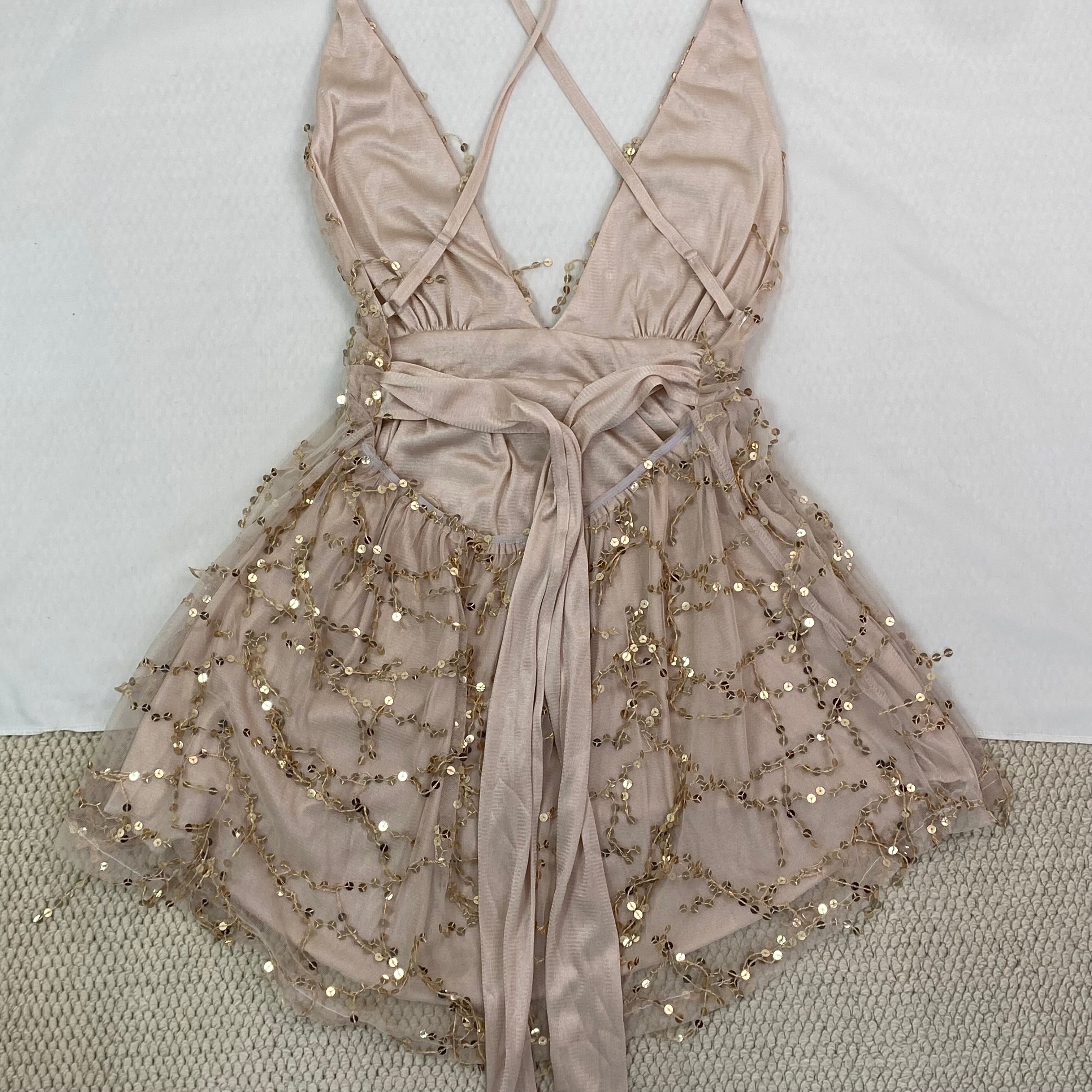 sequined deep V-neck backless short dress