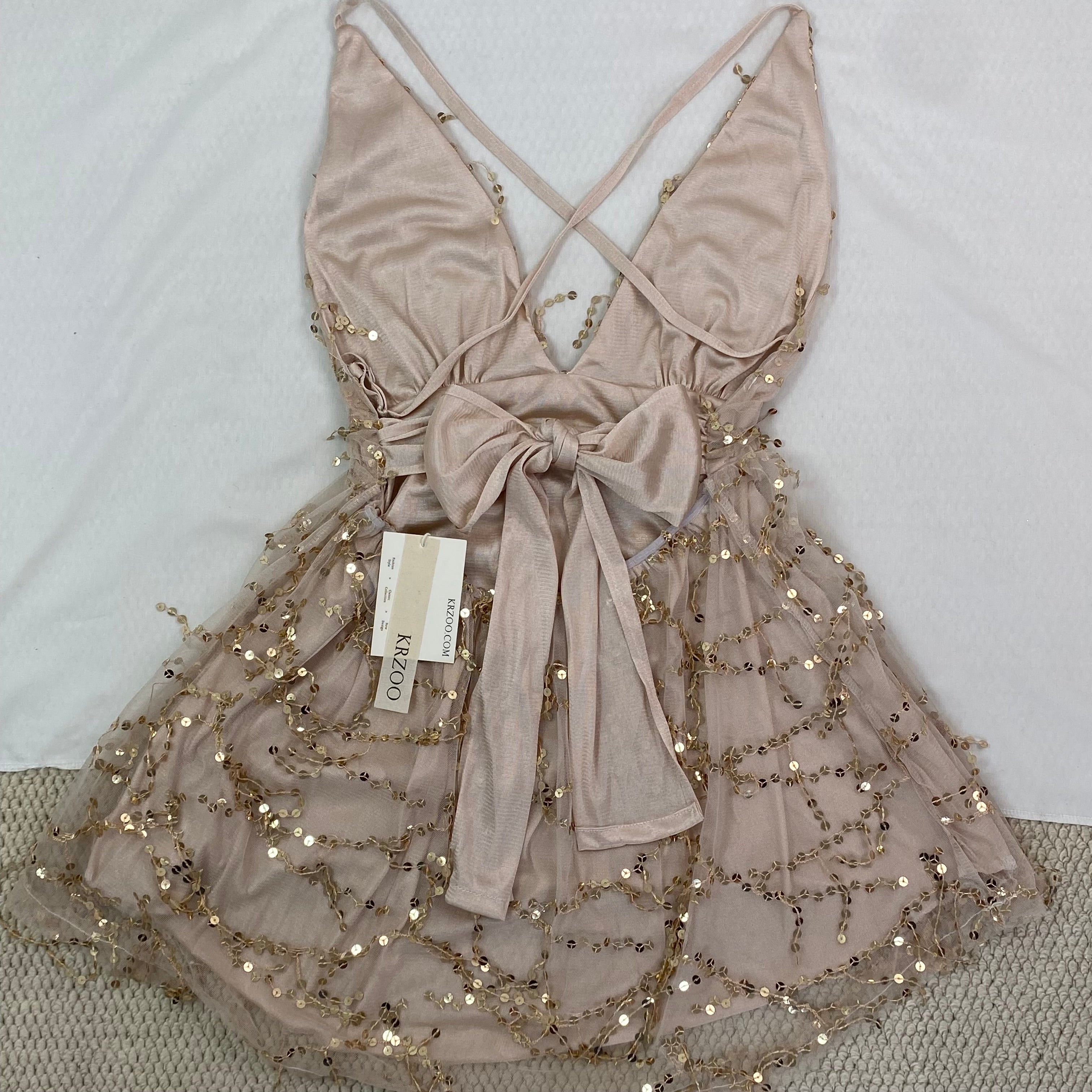 sequined deep V-neck backless short dress
