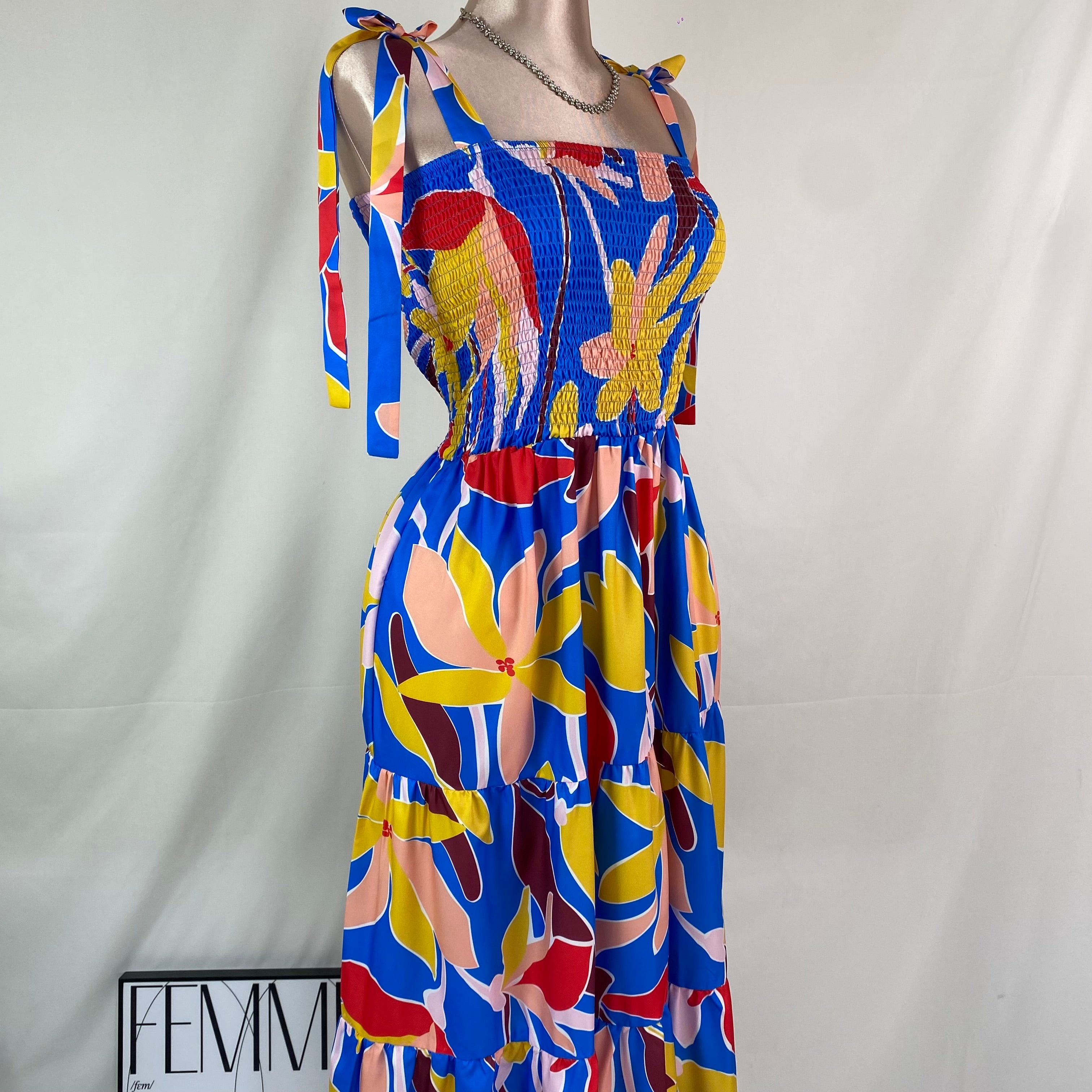 Short-sleeved printed long-sleeved halter dress