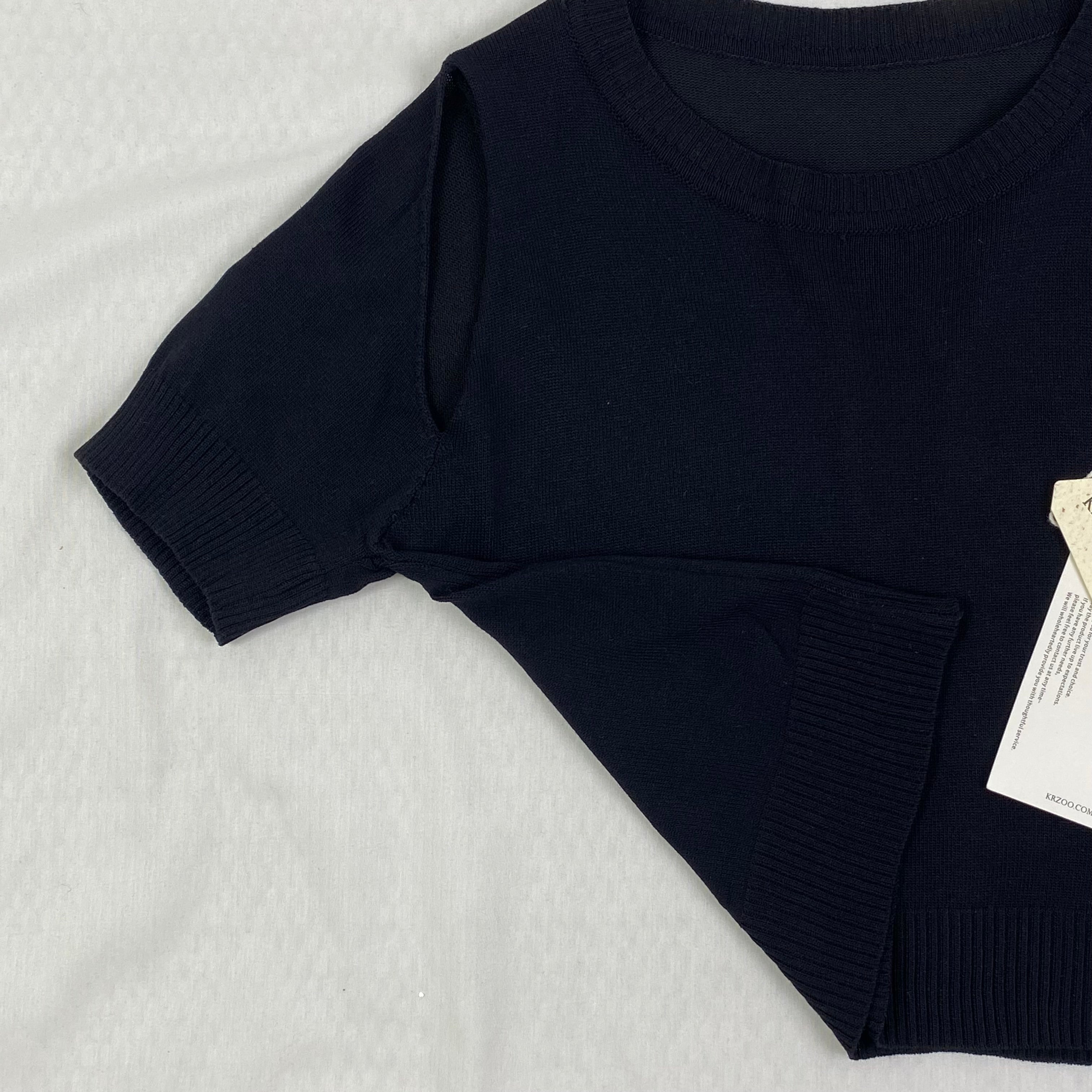Front shoulder knitted short-sleeved shirt