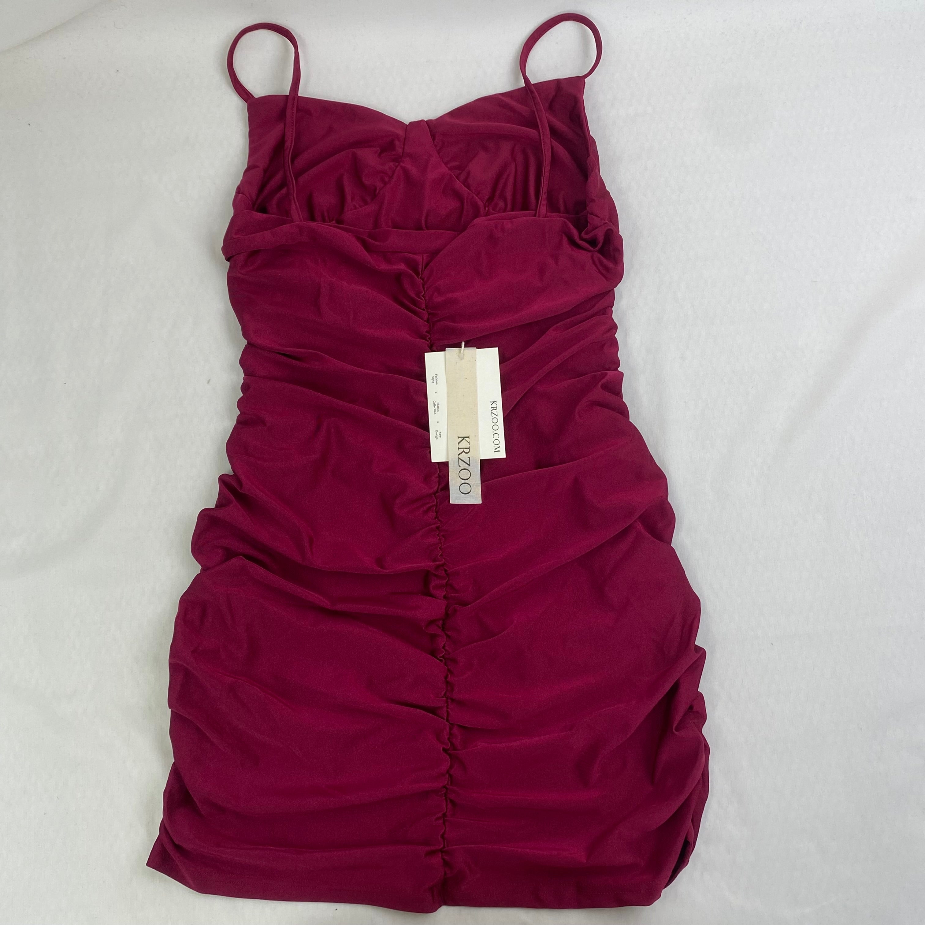 Low-neck pleated dress