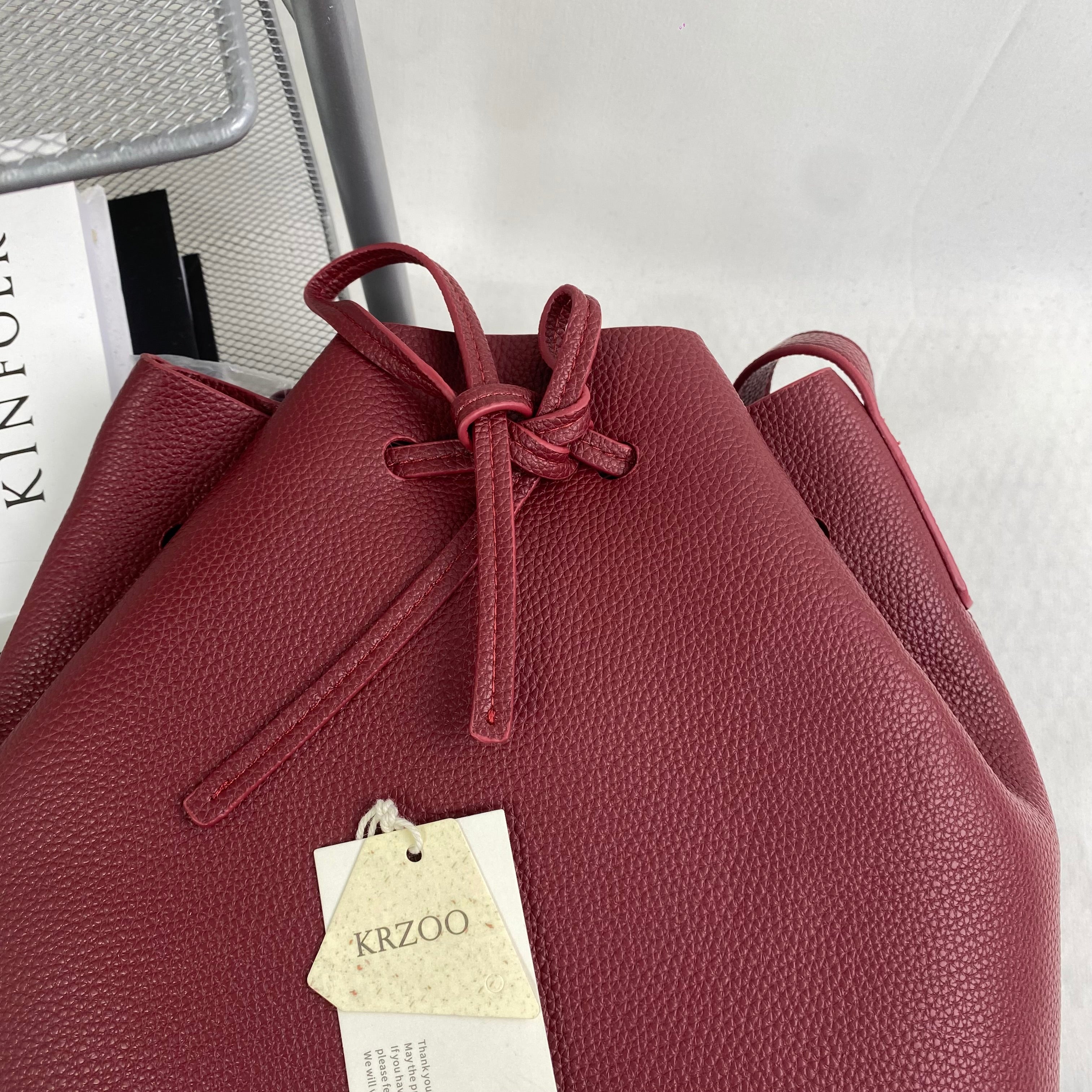Retro drawstring bucket-style crossbody bag