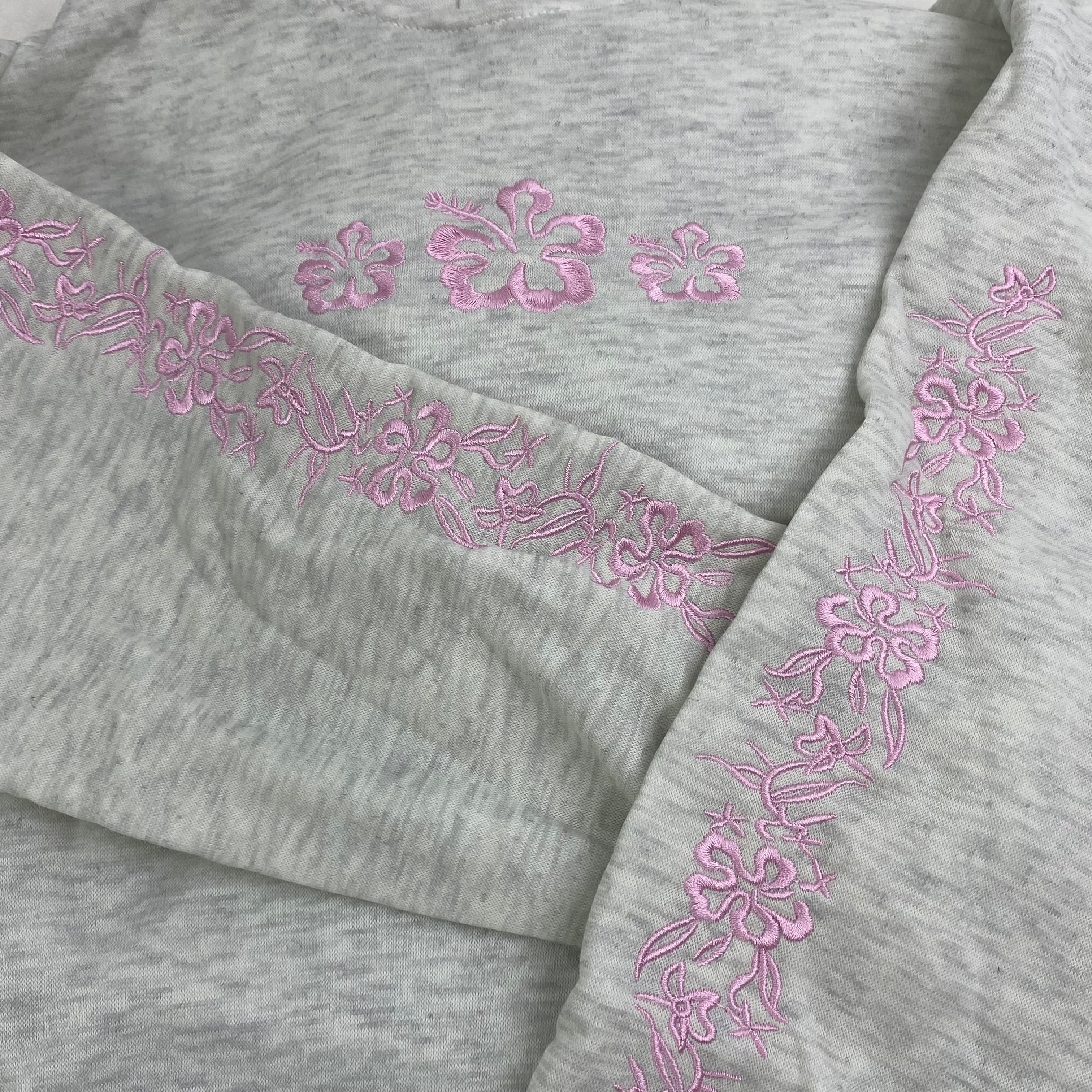Flower embroidery long-sleeved casual hoodie