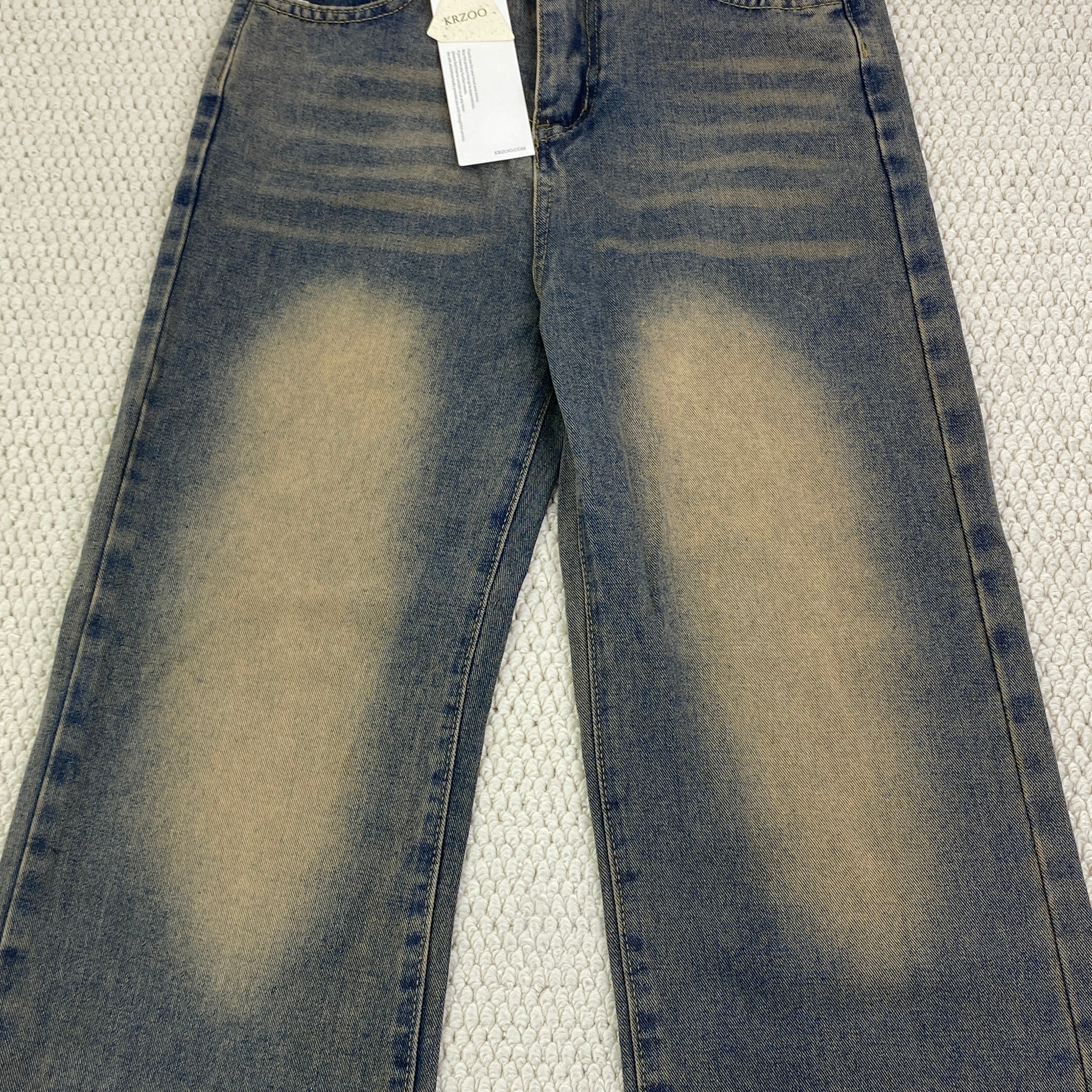 Wide-leg, stretchy and loose fit jeans