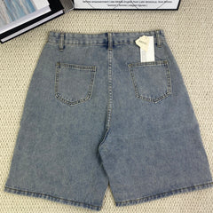 Five-piece embroidered short denim pants