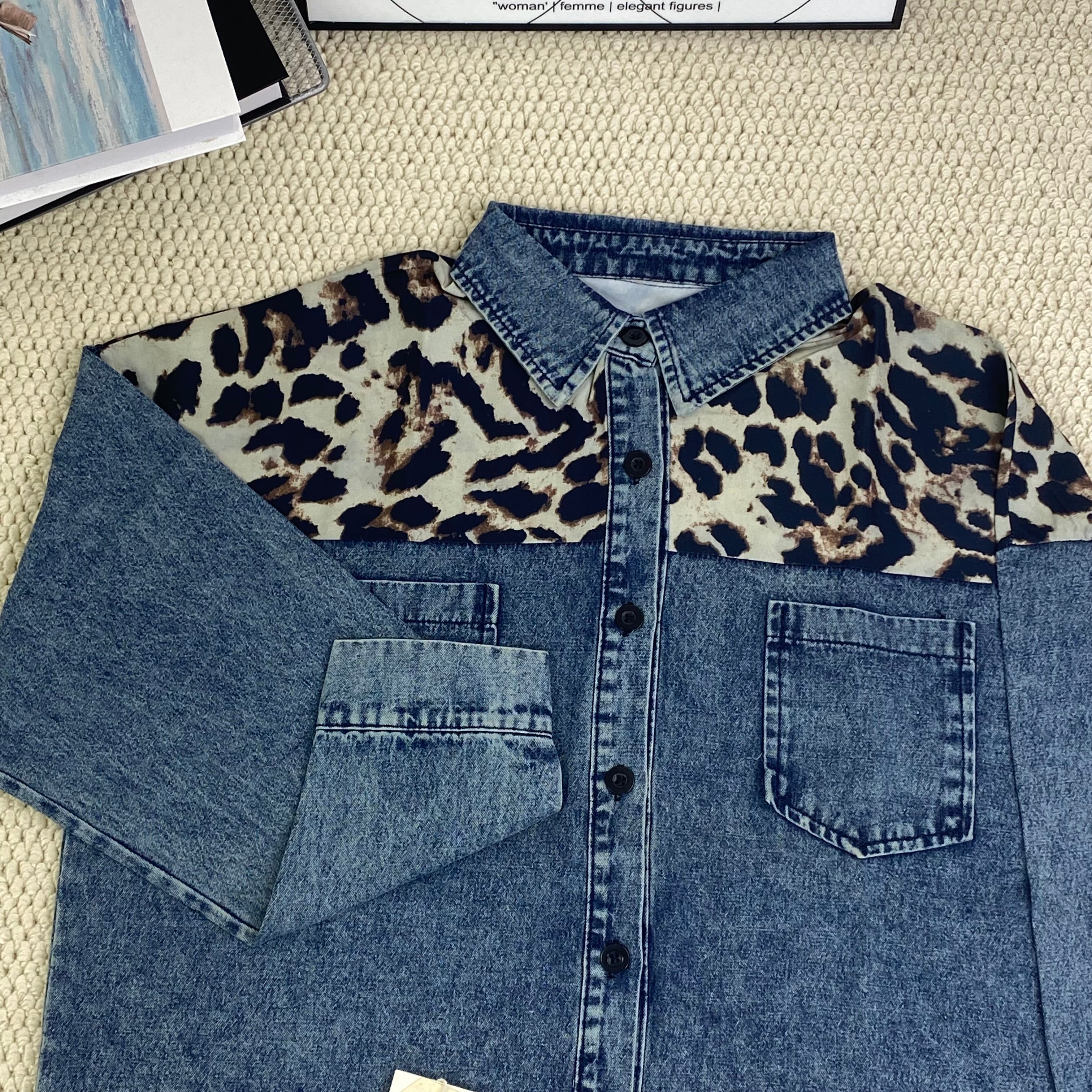 Leopard-printed multi-color denim blazer
