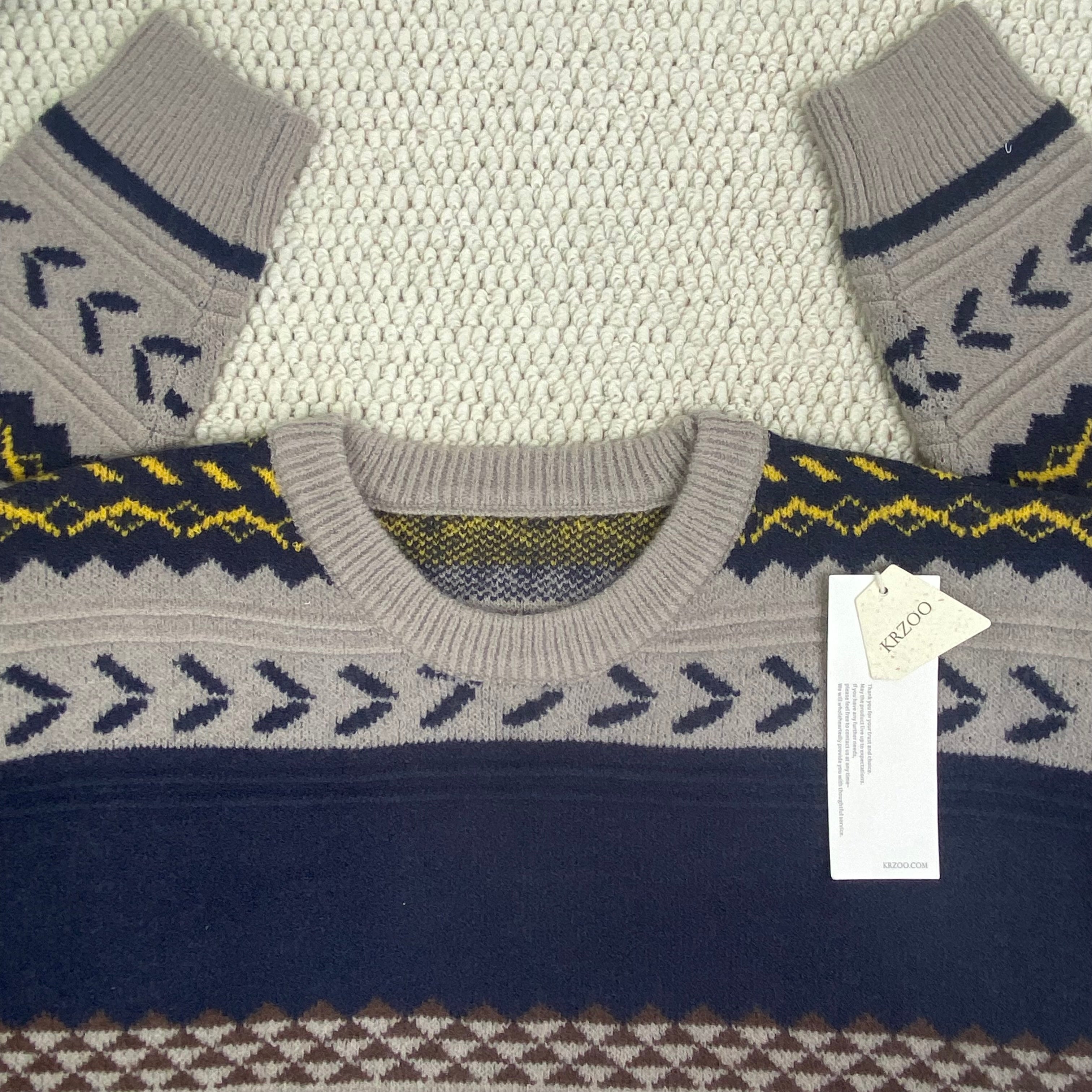 Knitted sweater with jacquard pattern