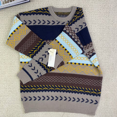 Knitted sweater with jacquard pattern