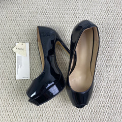 Fish-mouthed thin-soled high heels