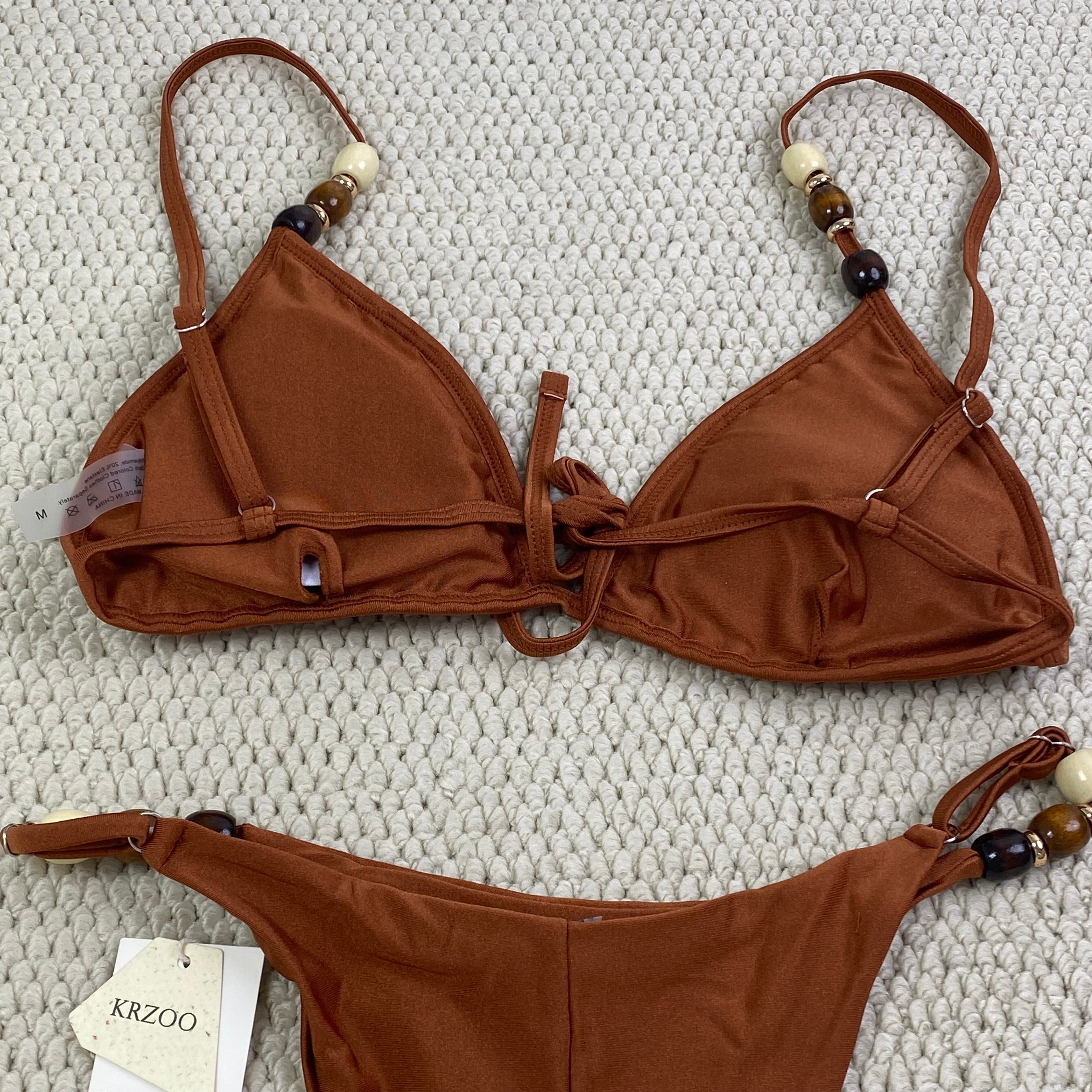 Solid-color one-piece swimsuit