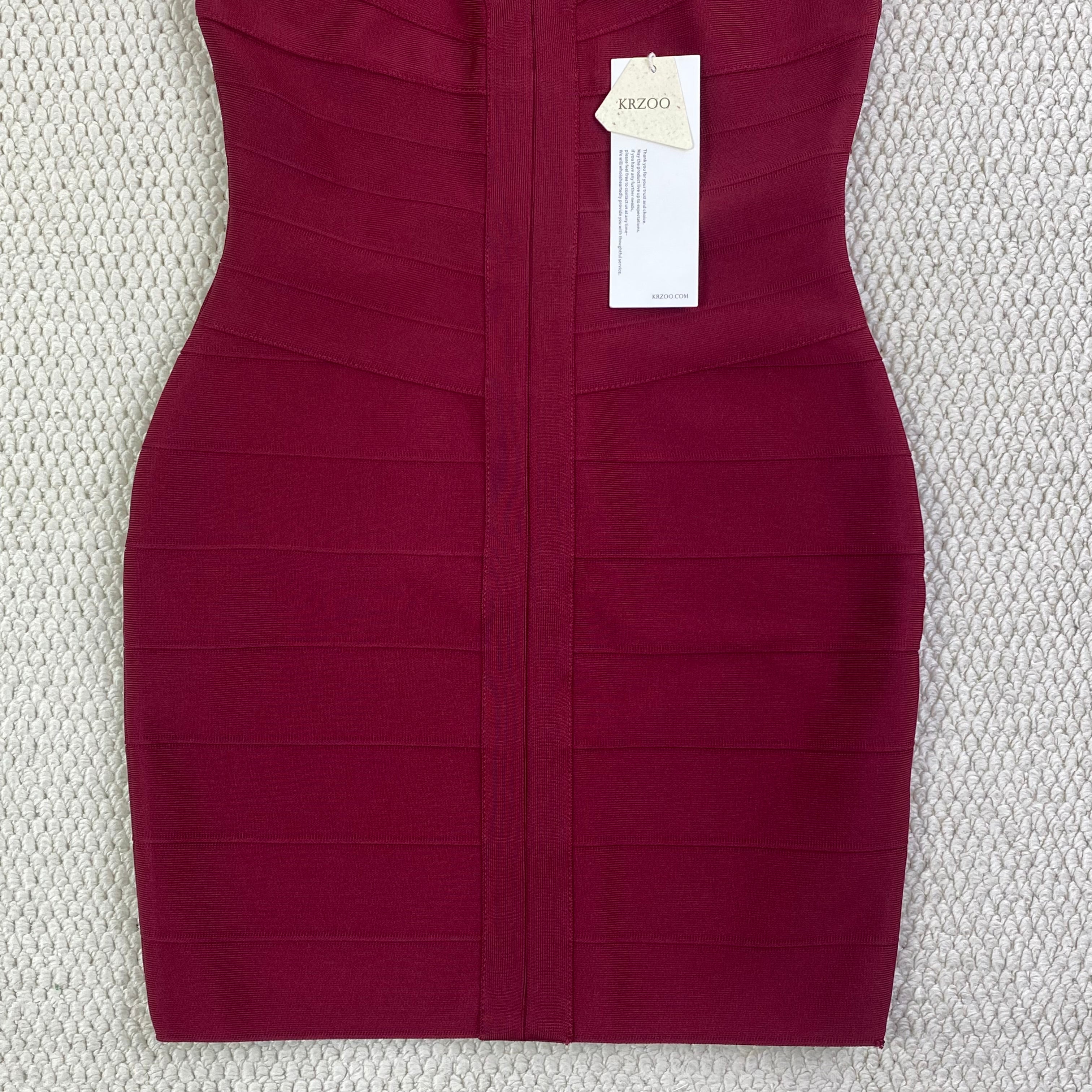 Red wine-colored tight V-neck low-cut dress