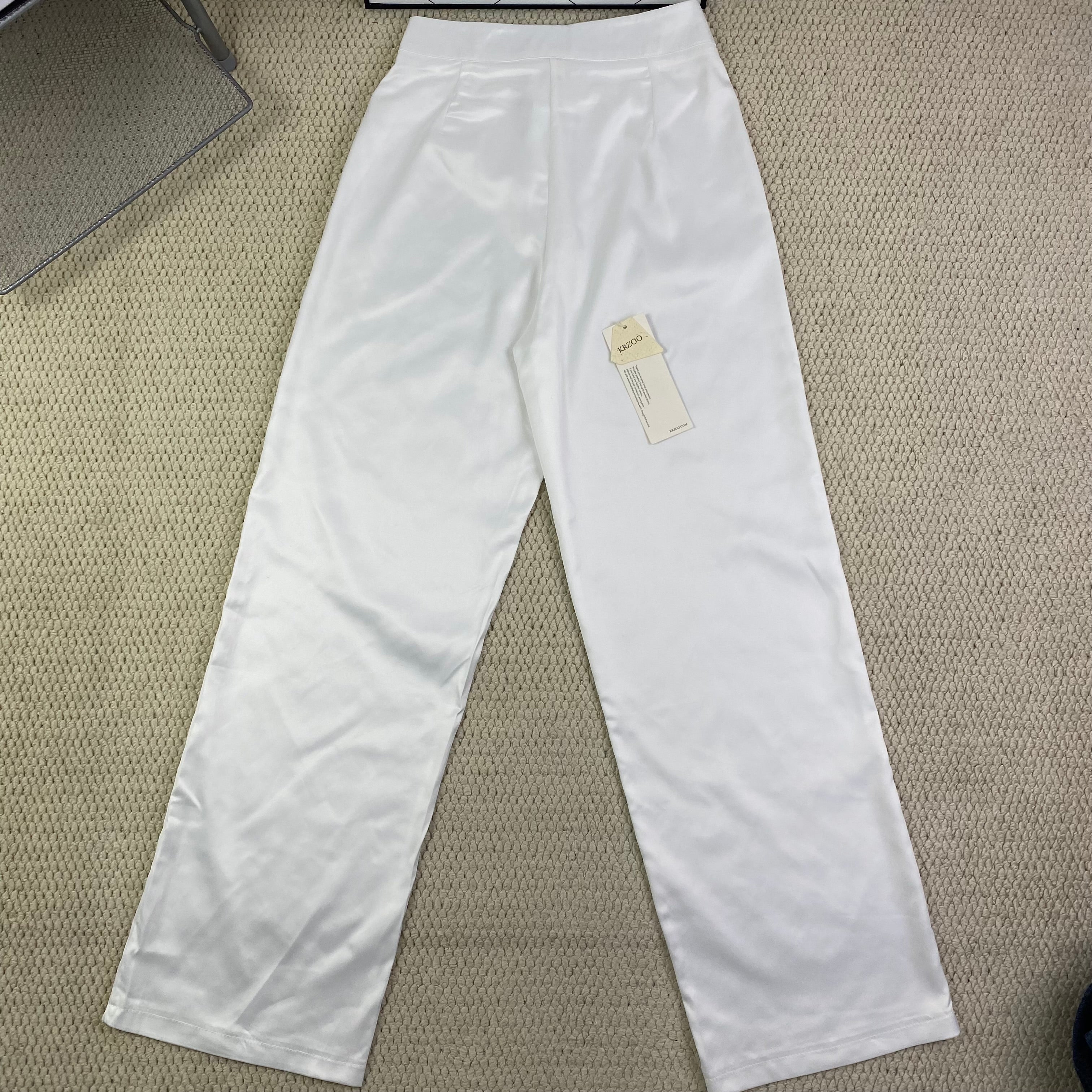 White straight-leg cool pants