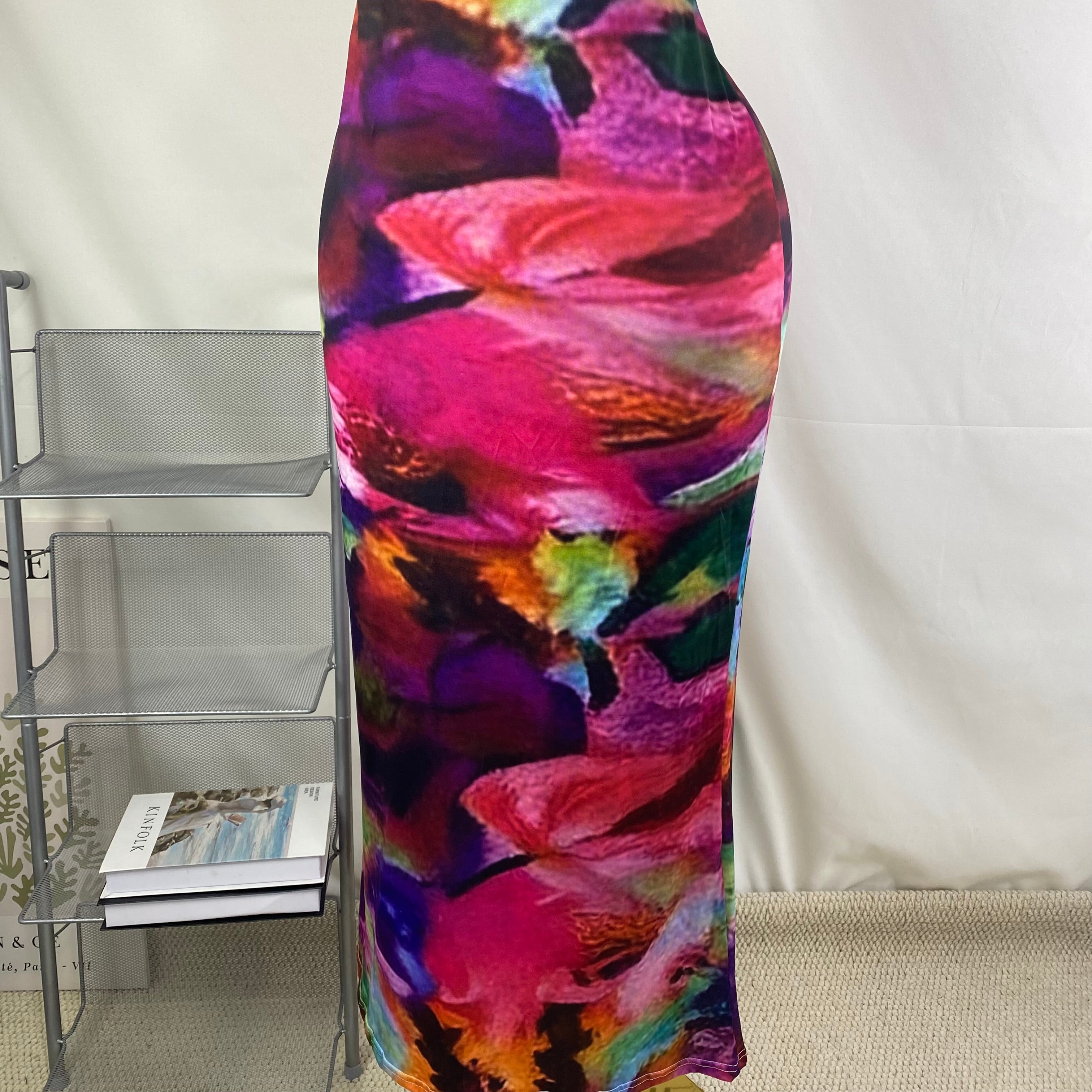 Hip-hung backless sheer neckline dress