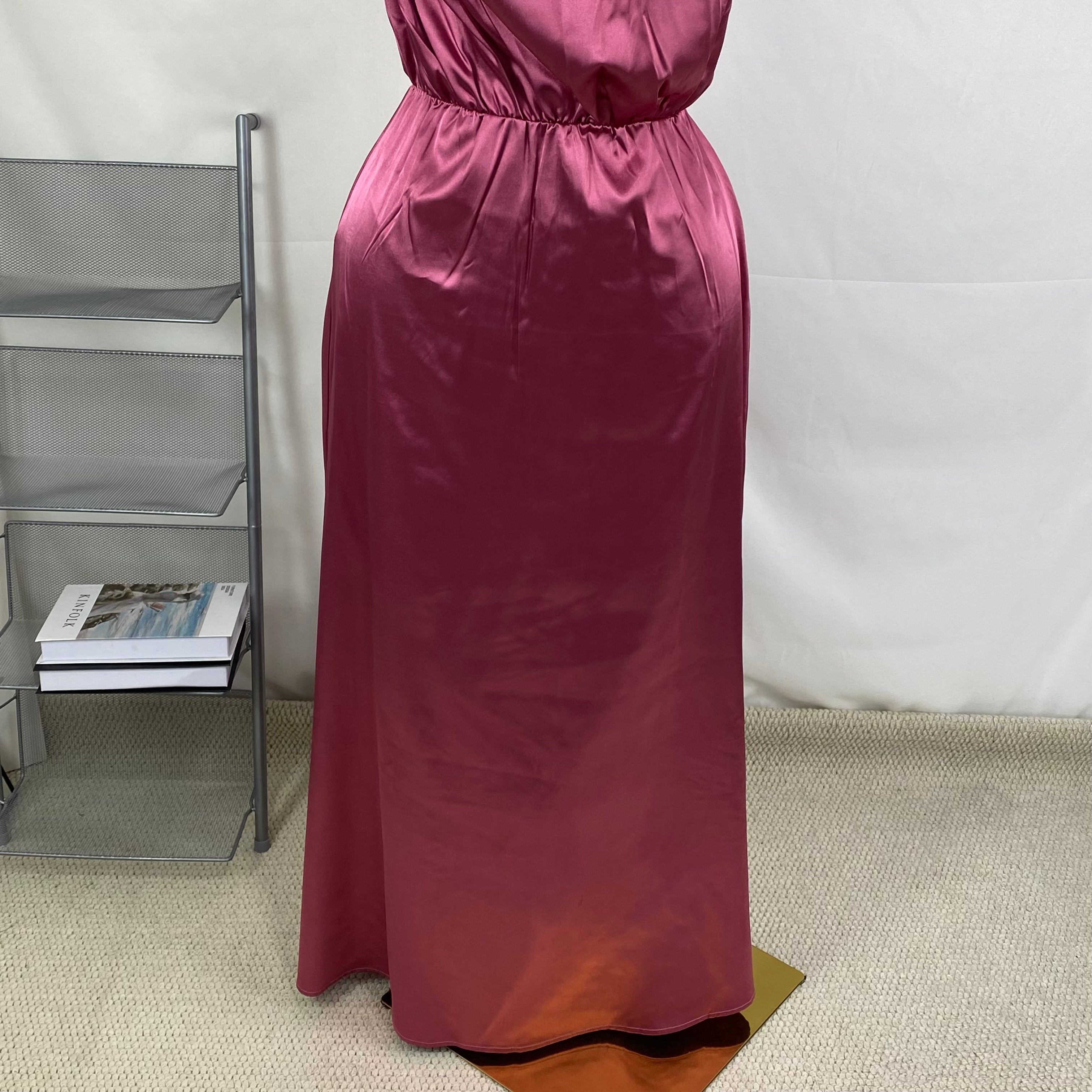 Sleeveless neckless solid-colored satin dress