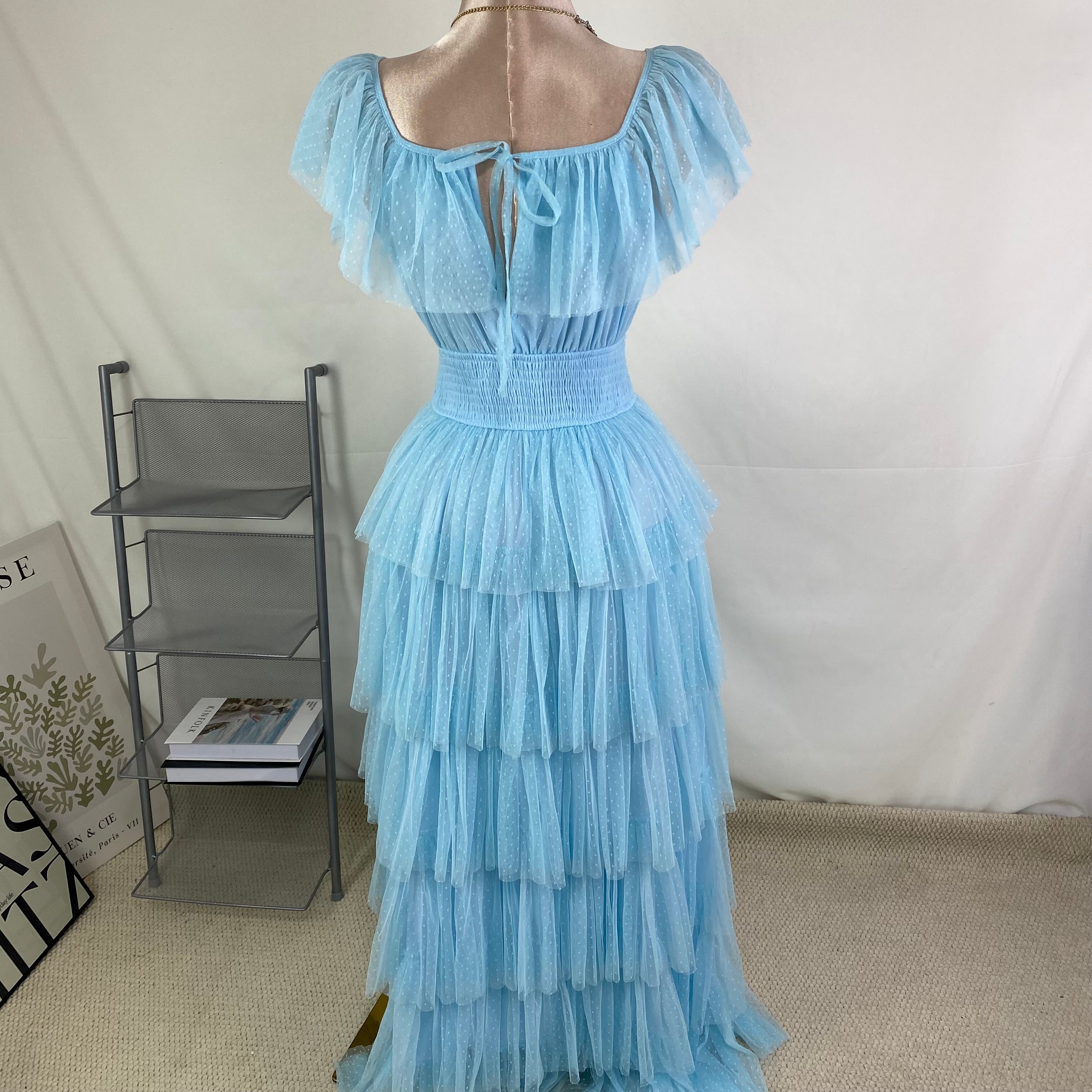 Breathable sleeveless long dress