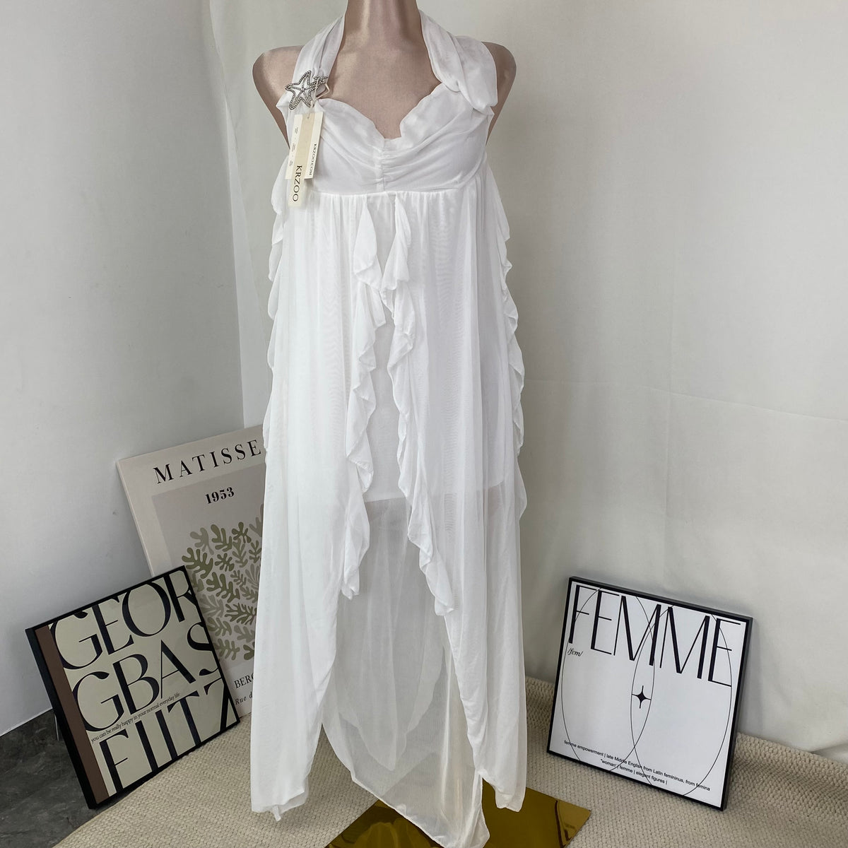 V-neck short-sleeved ruffled vintage dress