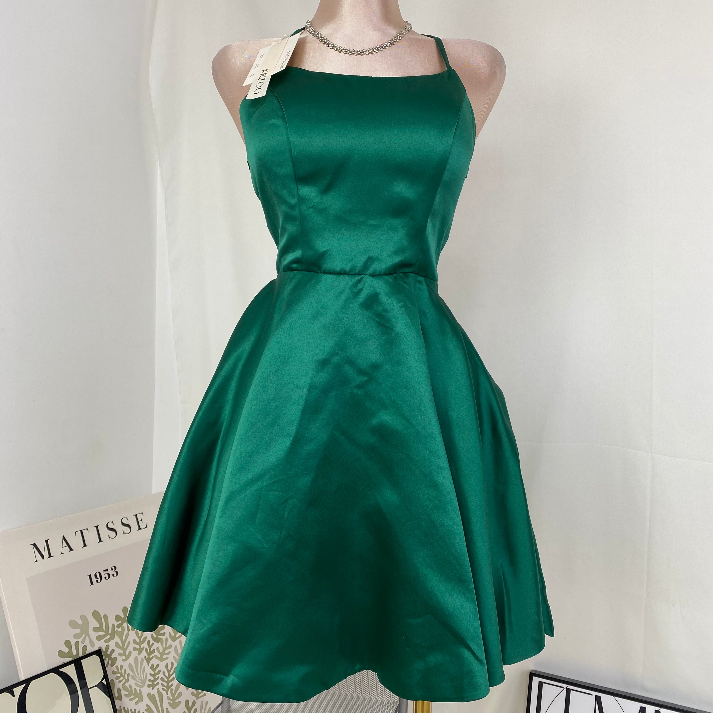 A-line party dress with a sleeveless and mini style