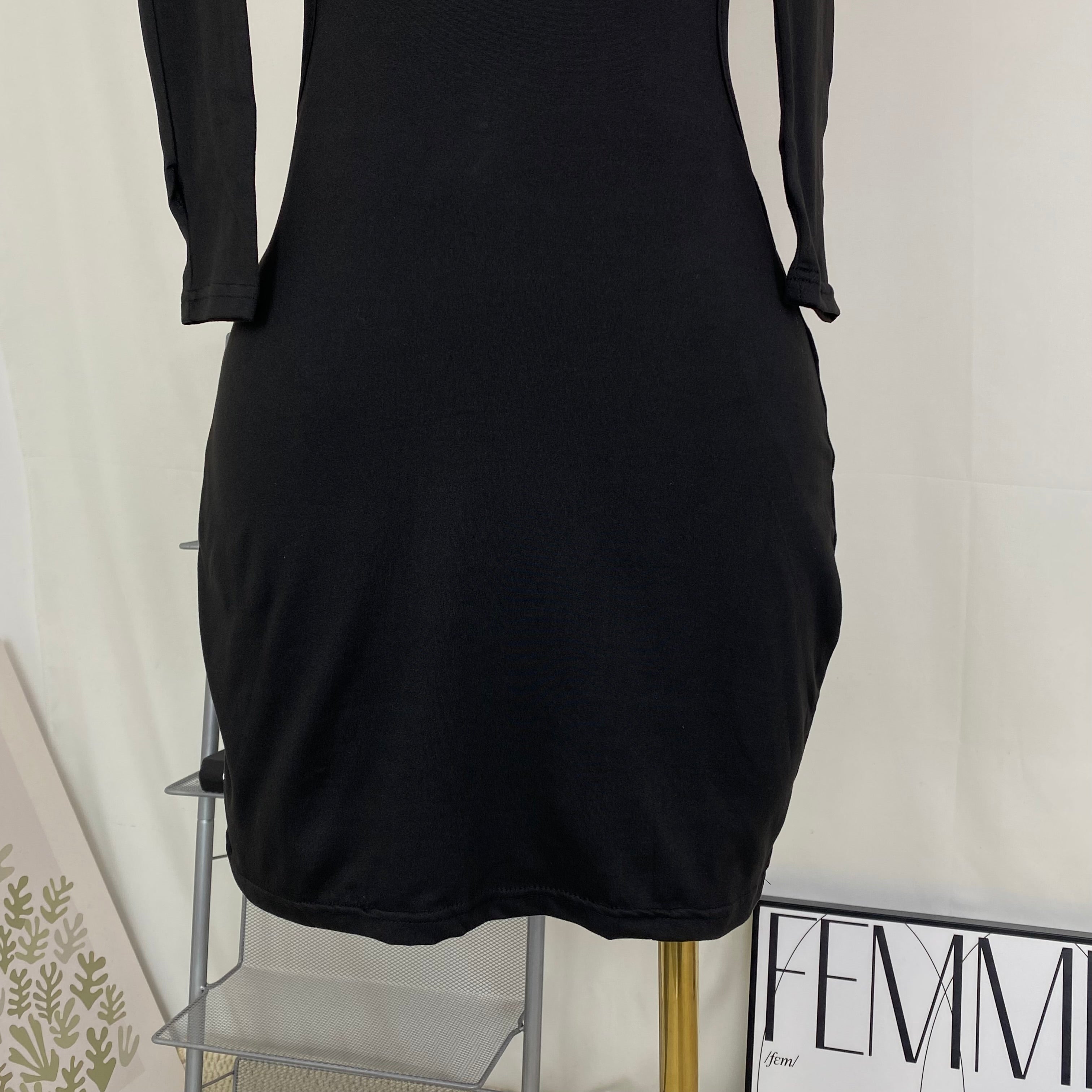 Open-necked, form-fitting, short dress