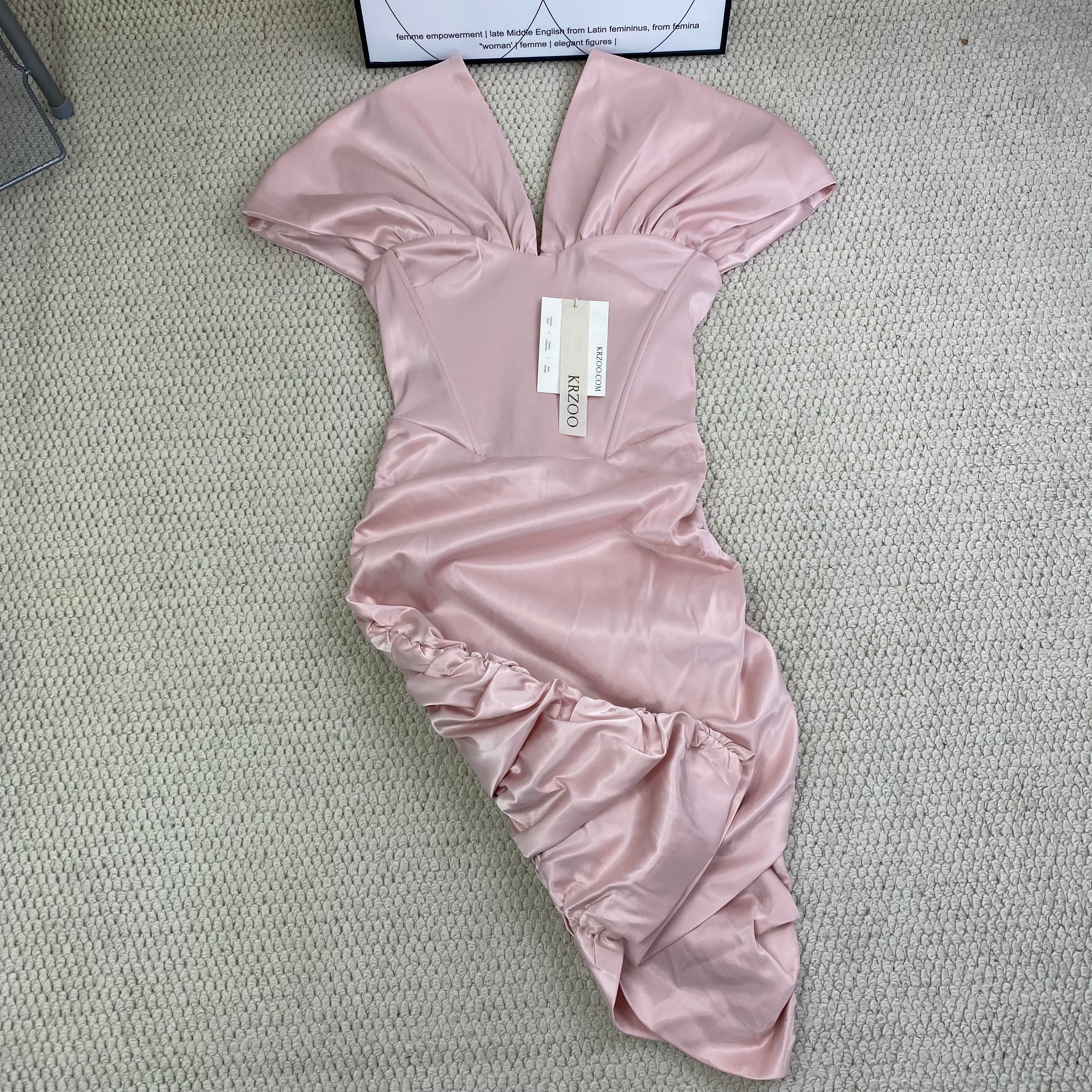 Strapless pleated fishbone dress with dress