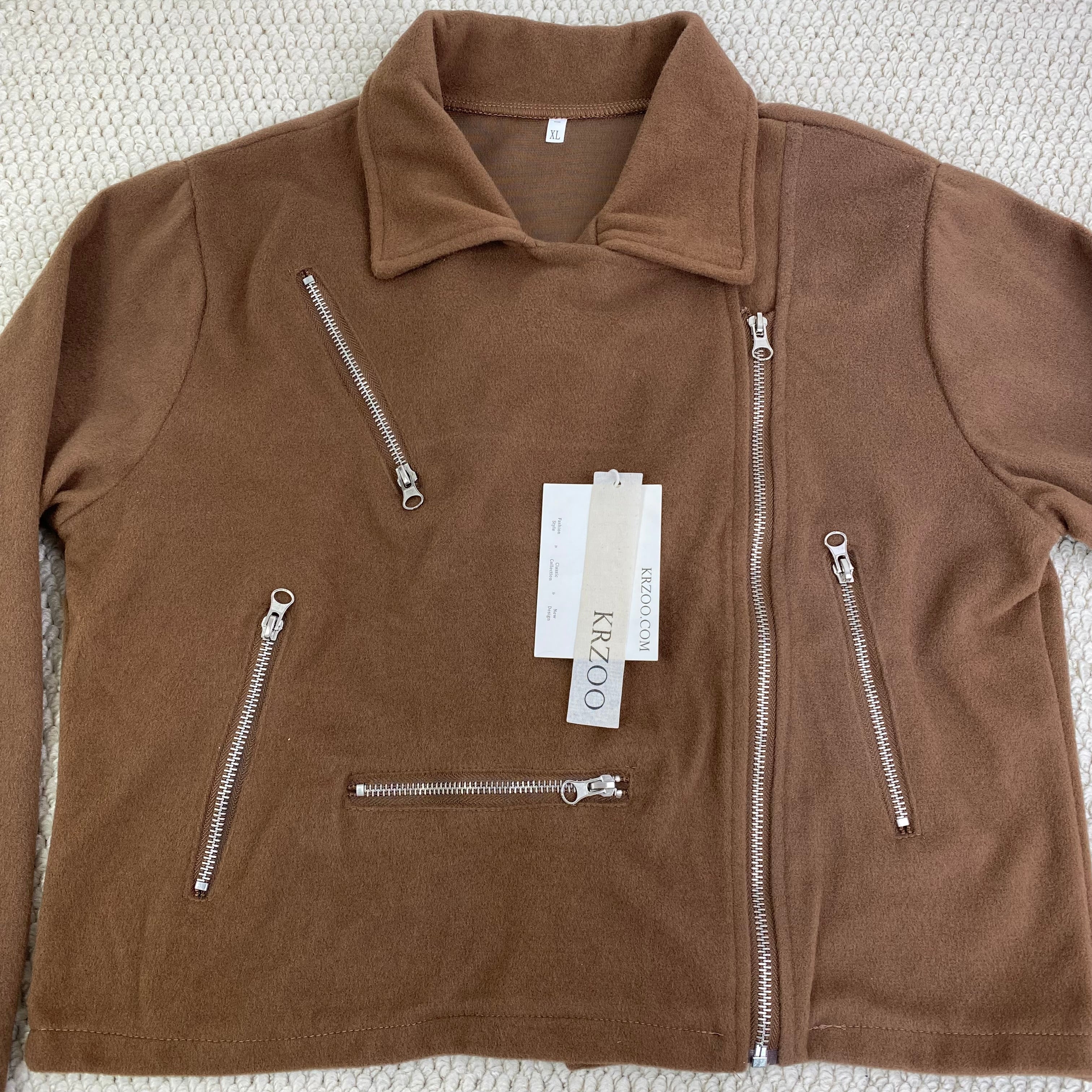 Collared multiple-zipper short coat