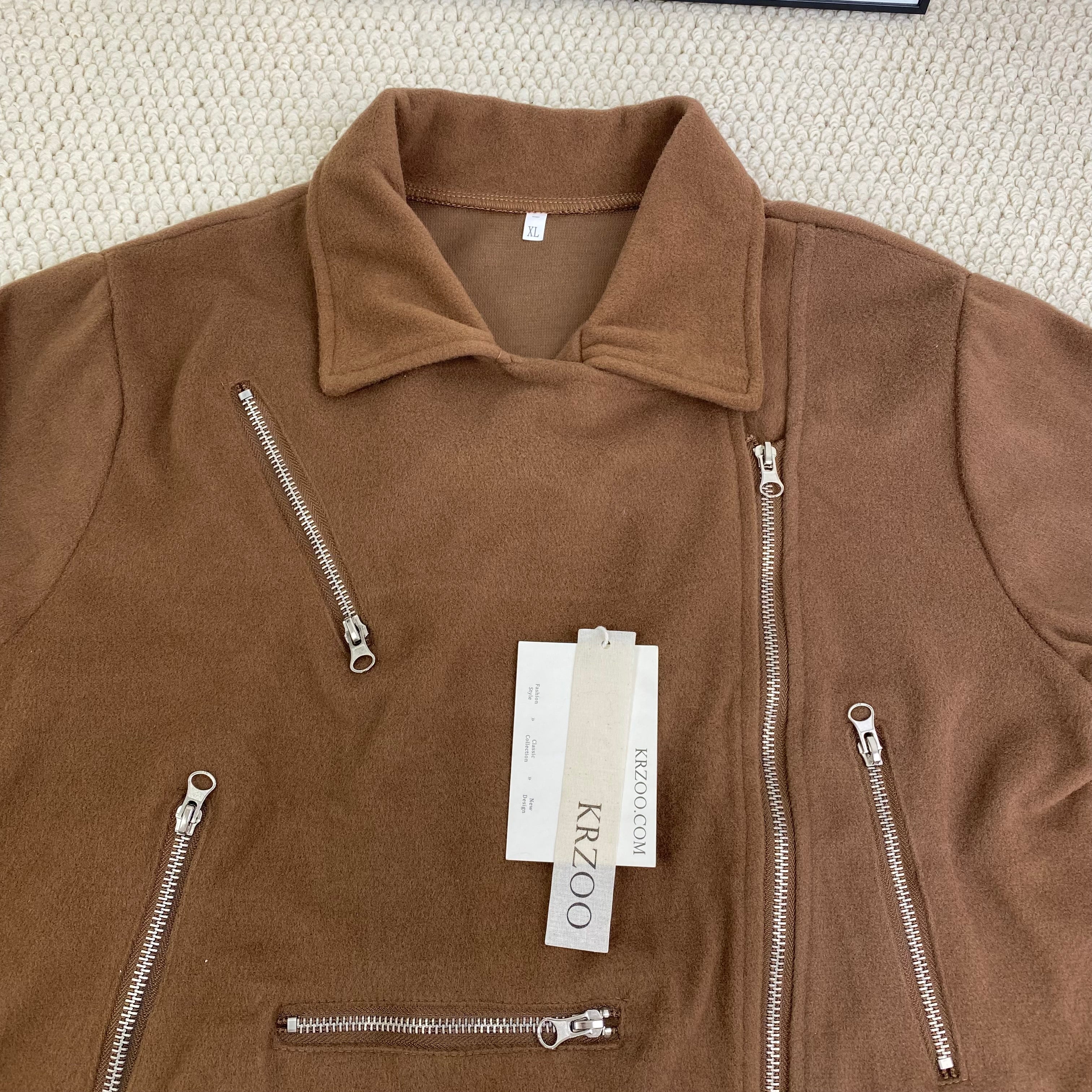 Collared multiple-zipper short coat