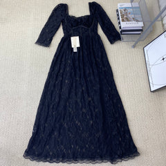 Lace square-necked slit-fitted dress