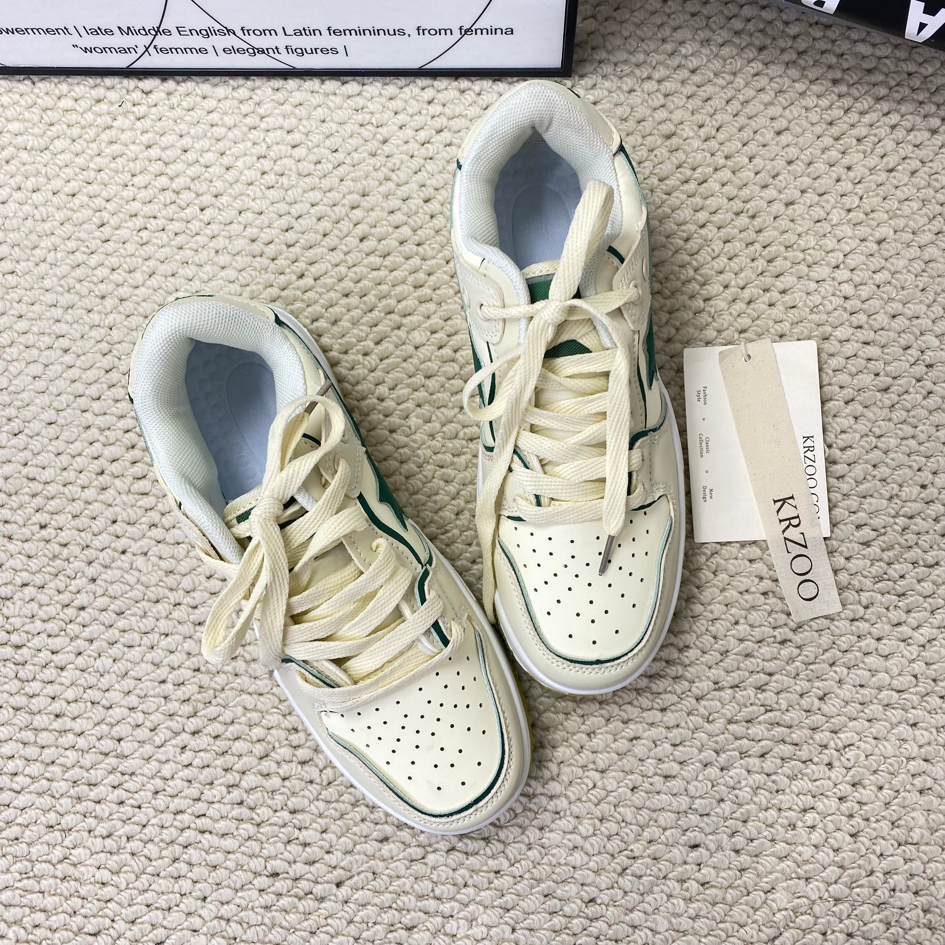 Casual shoes and versatile sneakers