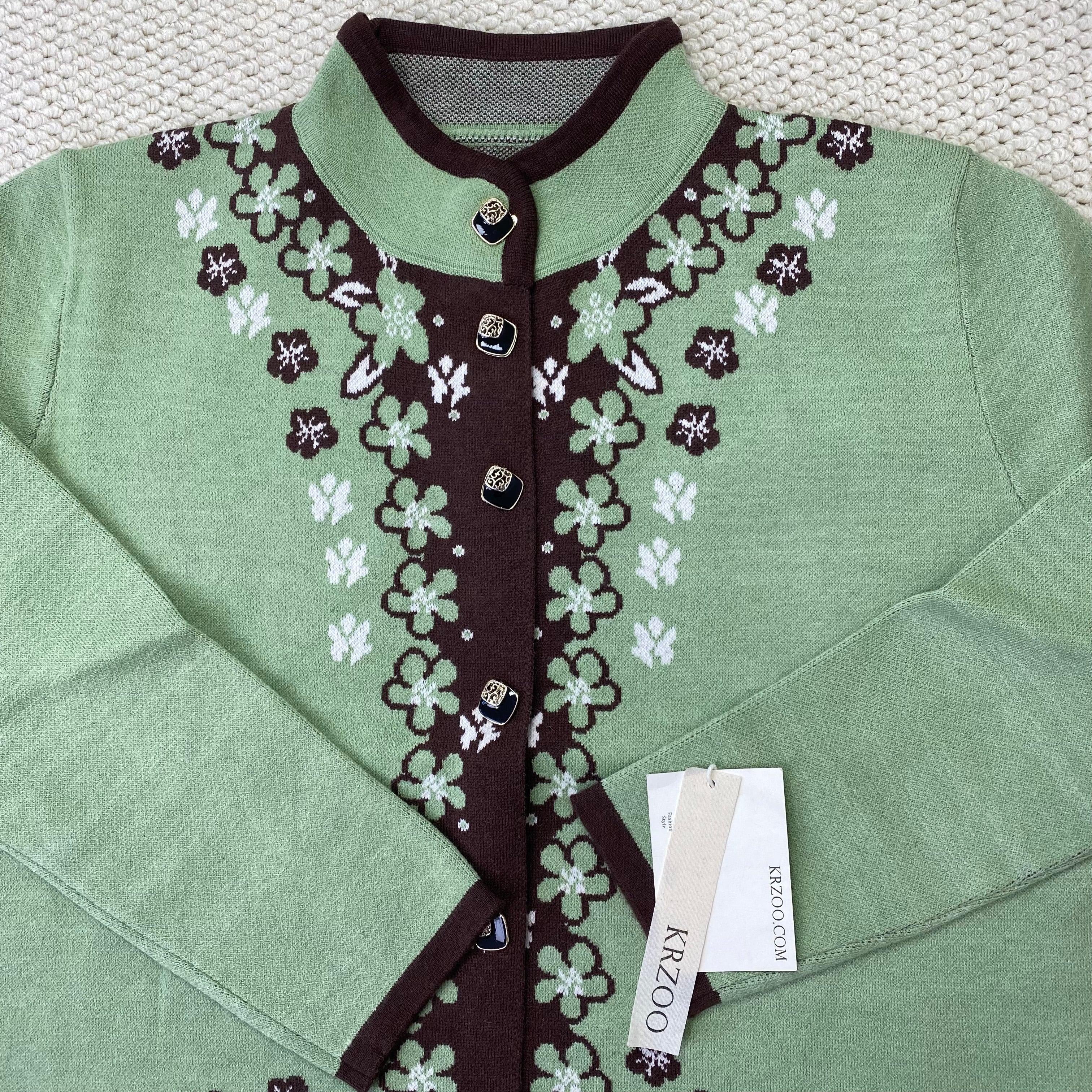 Quality Flower Knitted Coat