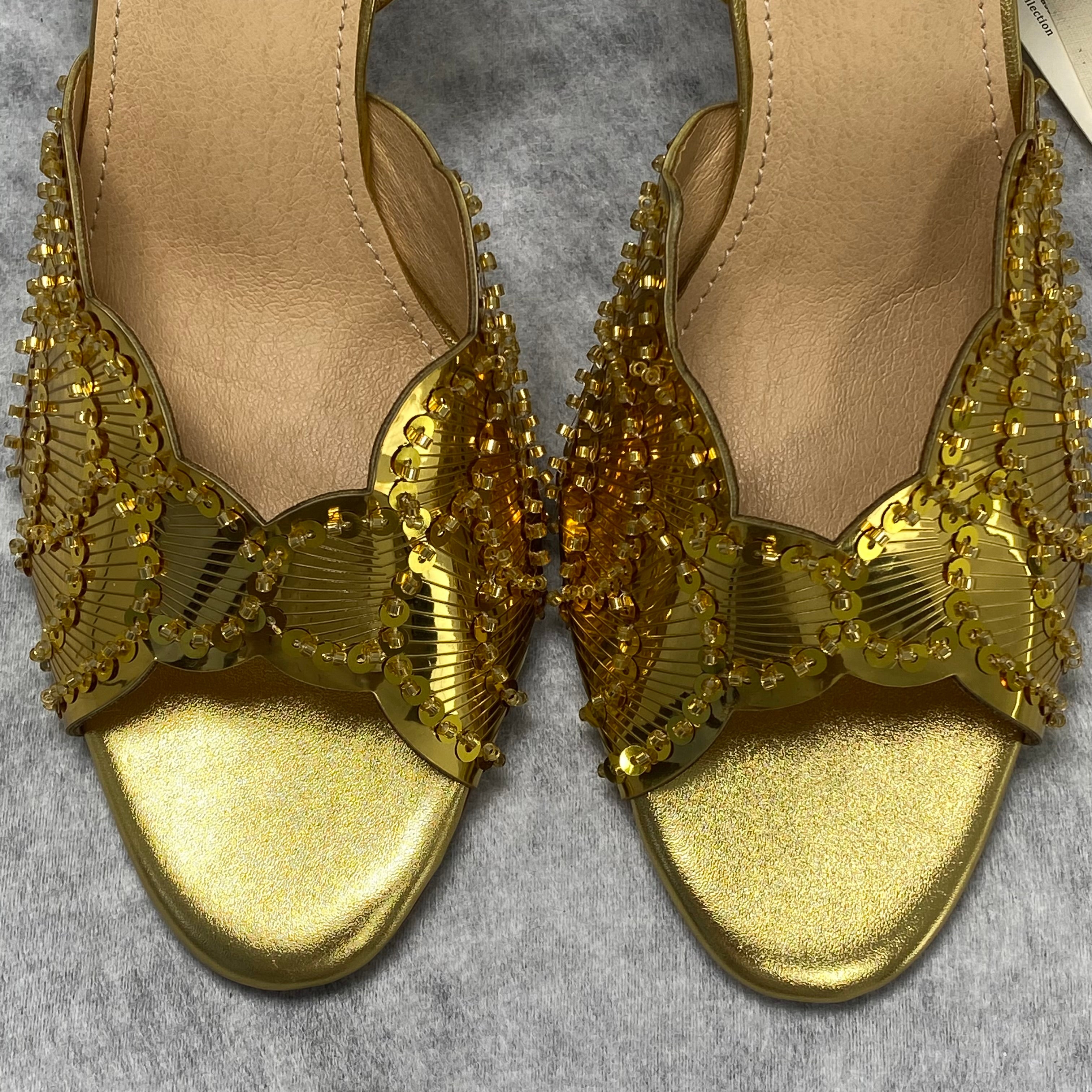 Beaded petal-shaped scale high-heeled shoes