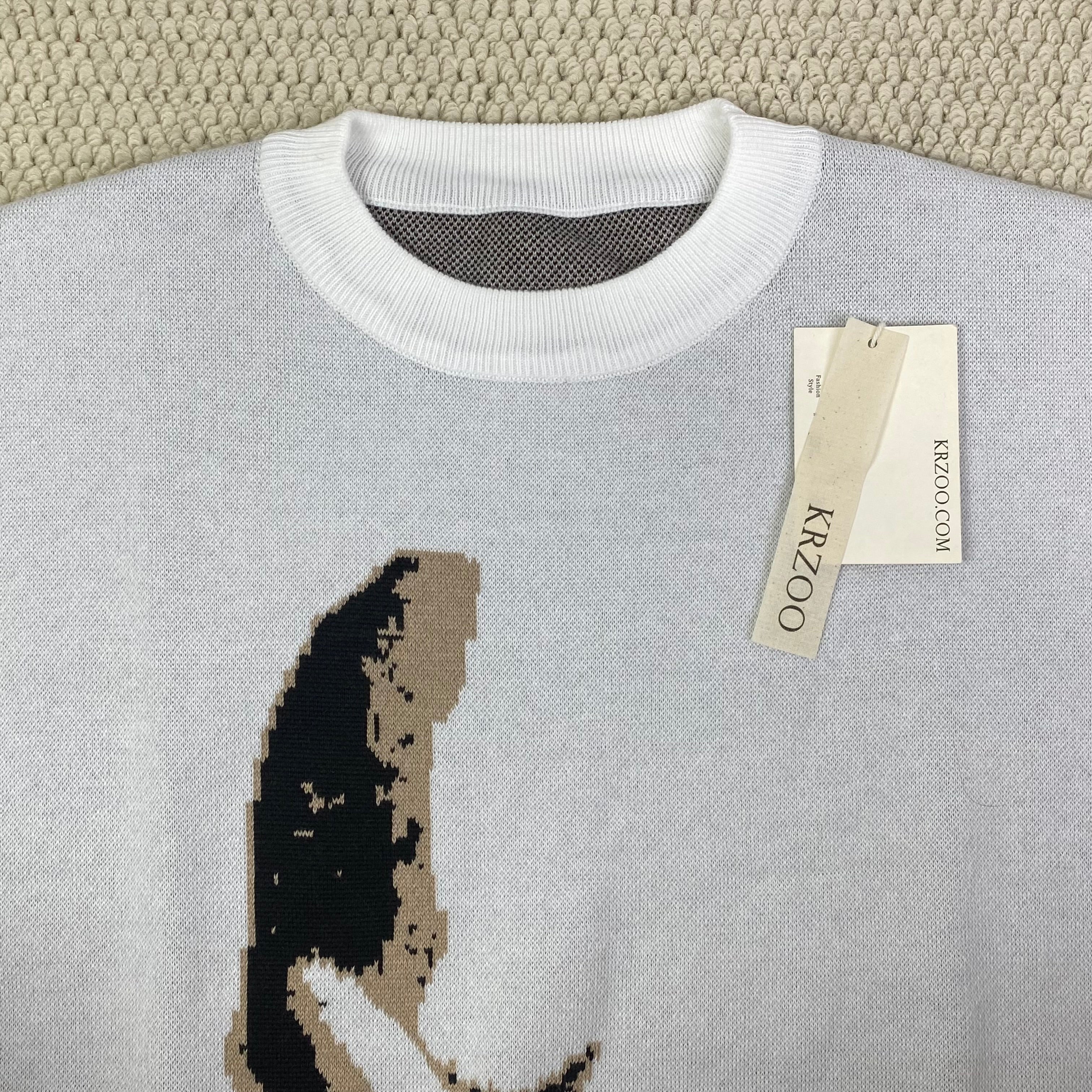 Round-neck printed long-sleeved sweater