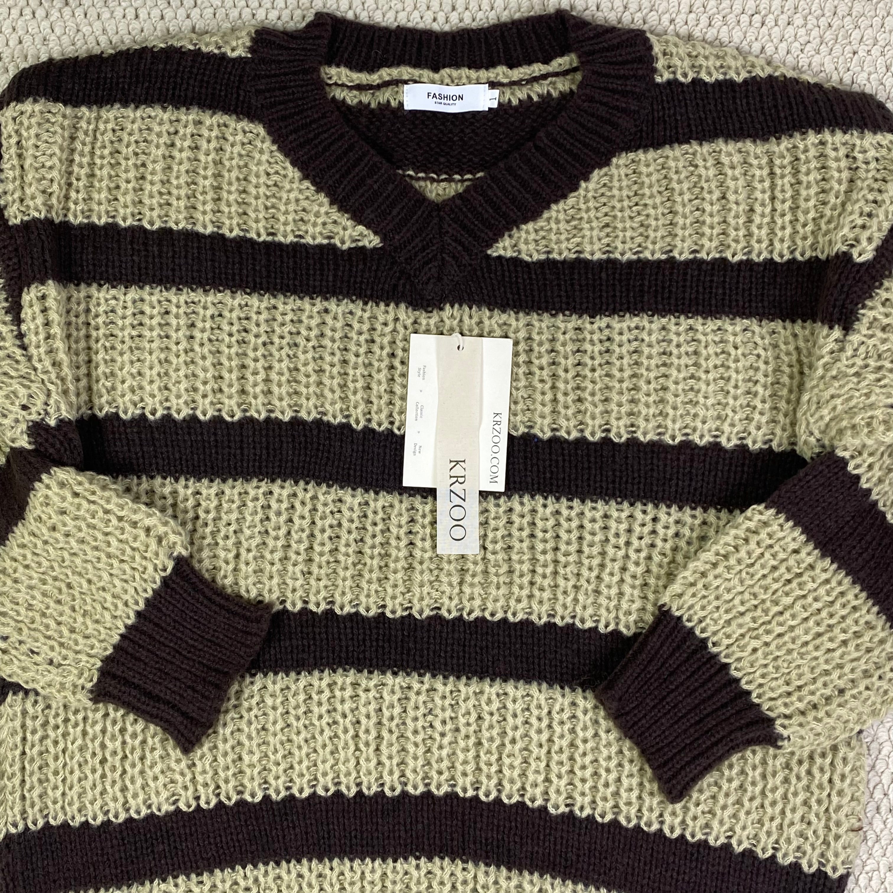 Lazy and retro long-sleeved striped sweater