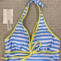 Dot pattern swimsuit two-piece set