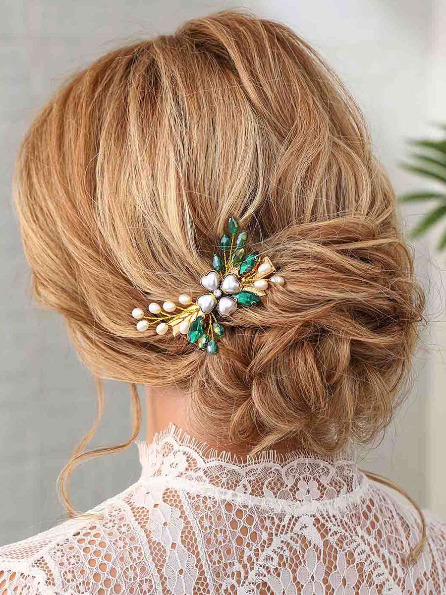Hairpin with Green Crystal and Pearl Decoration