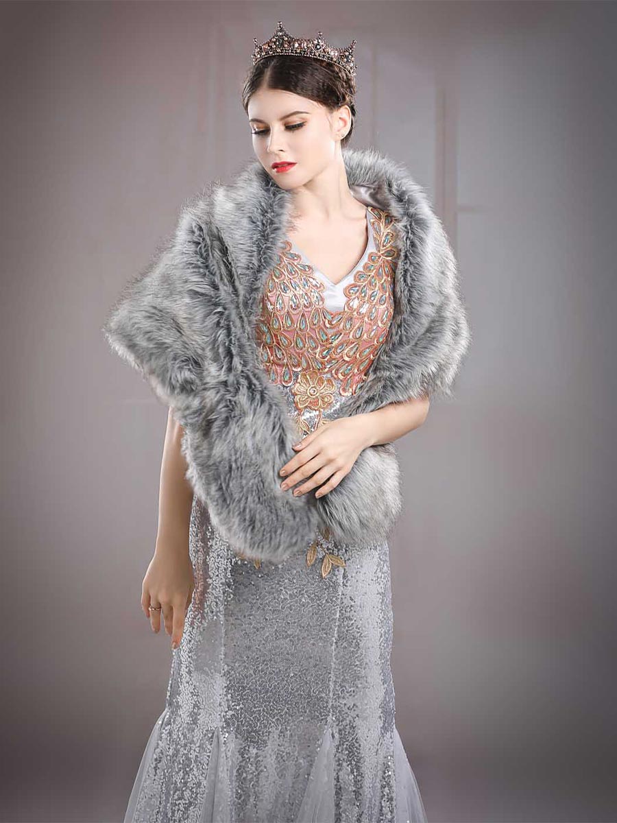 Faux Fur Shawl for Winter Weddings