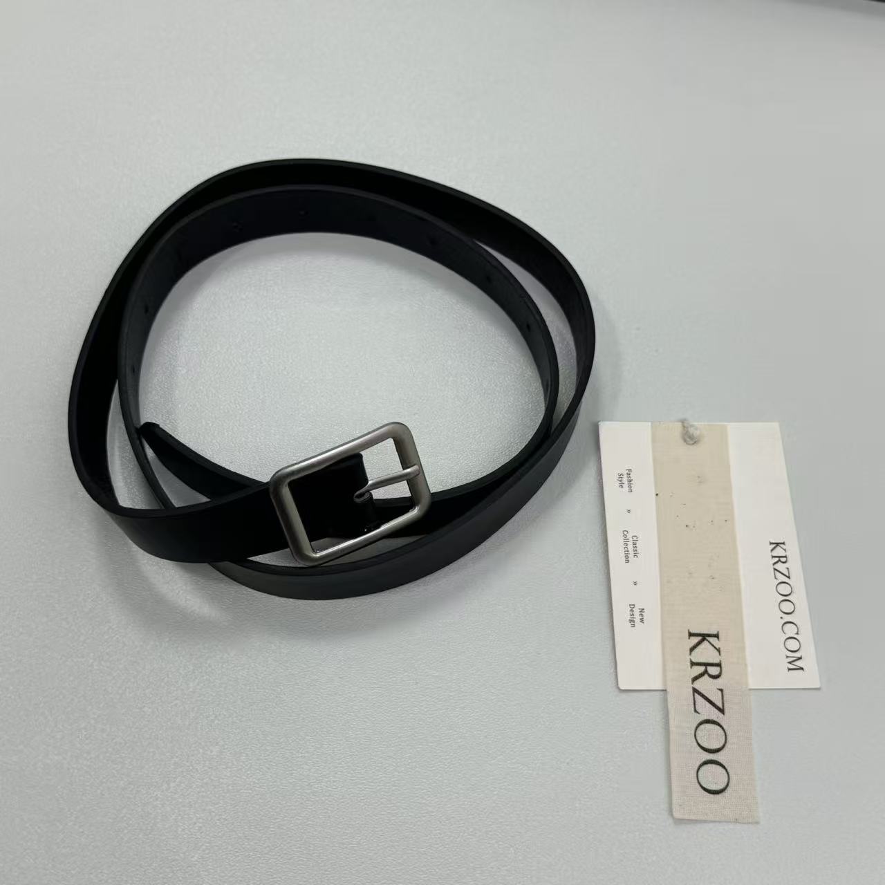 Rectangular buckle versatile belt