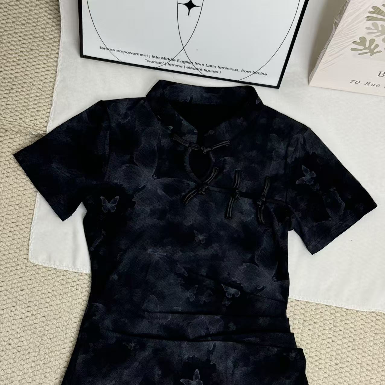 Niche-Style Ruched Slim-Fit Dress
