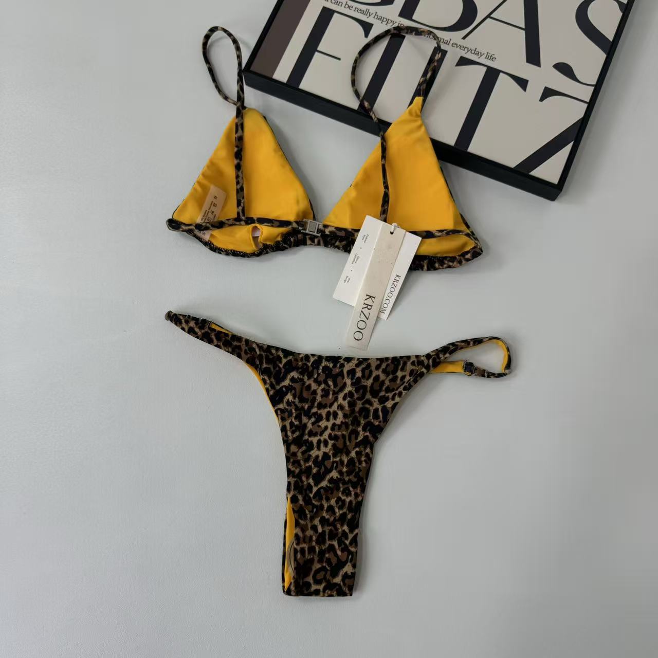 Three-point leopard print swimming suit